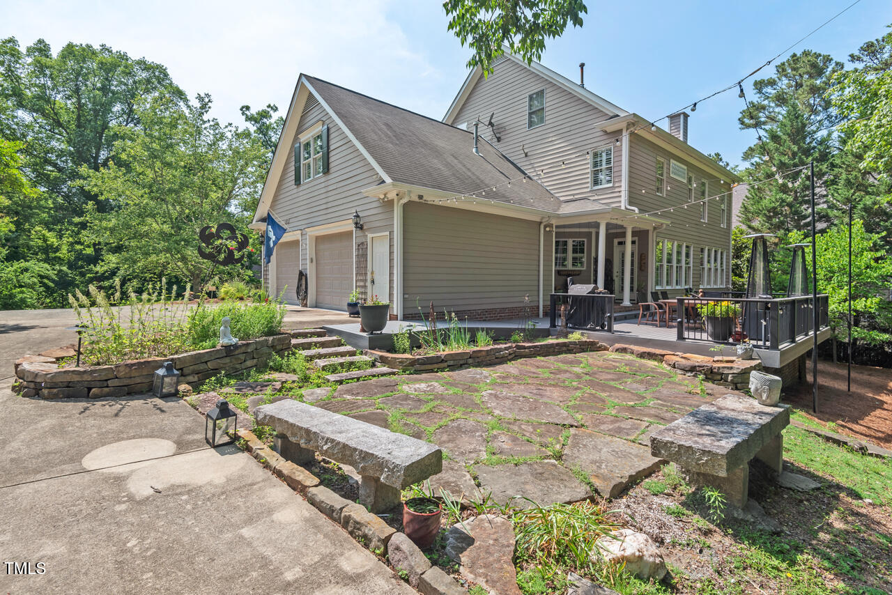 108 Hotelling Court