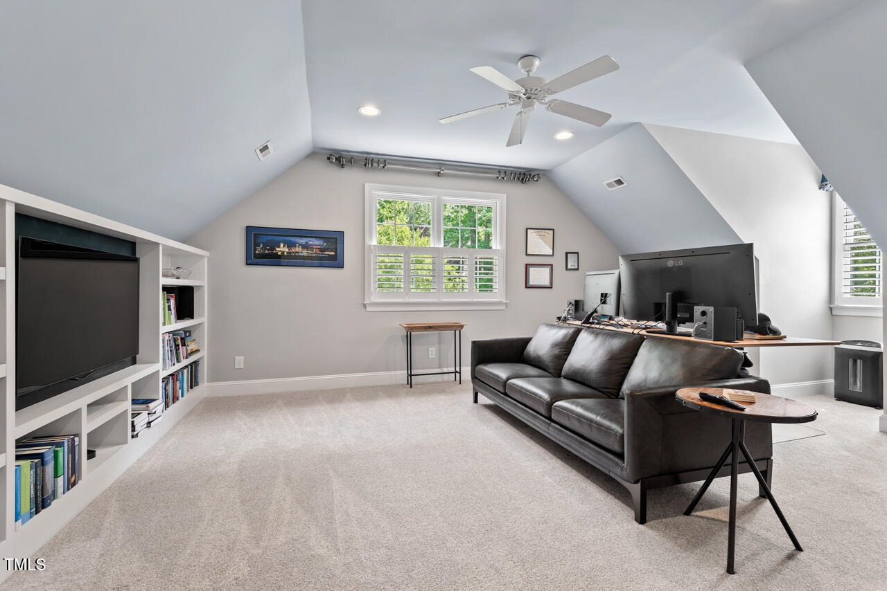 108 Hotelling Court