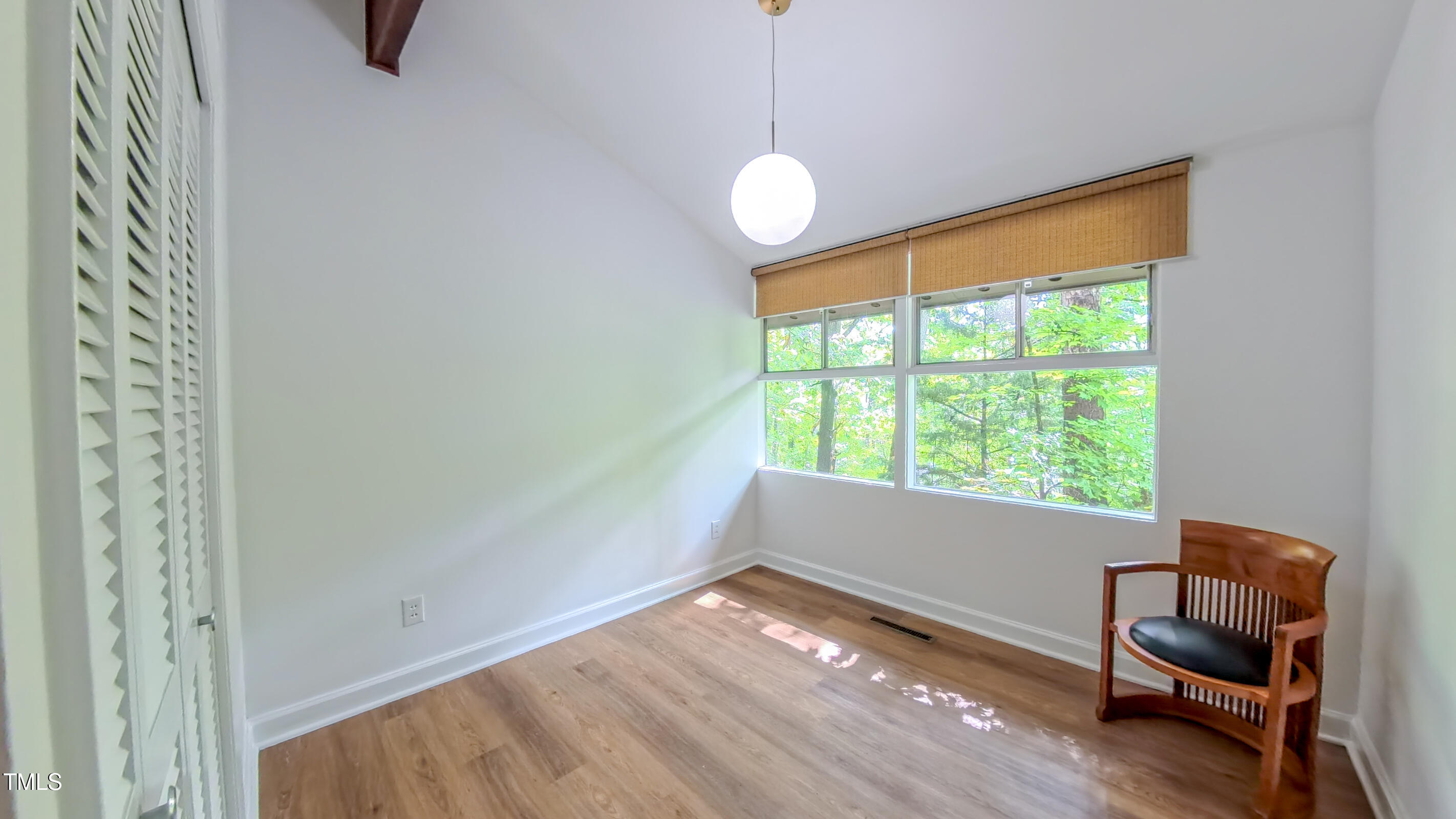 1 Davie Lane