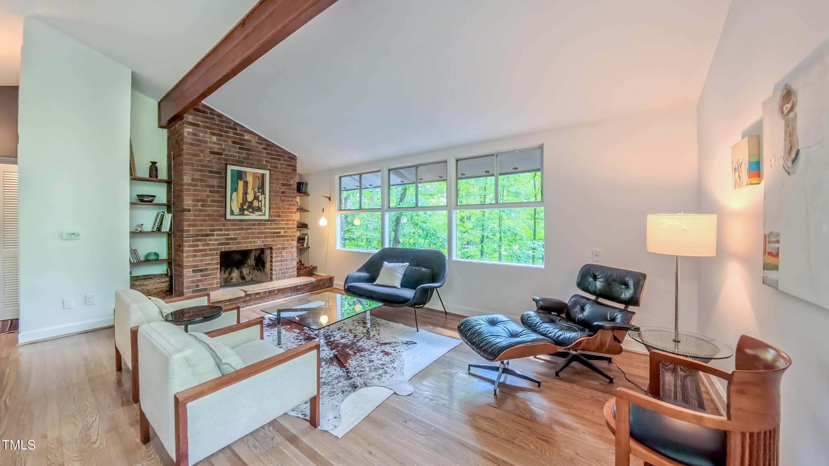 1 Davie Lane