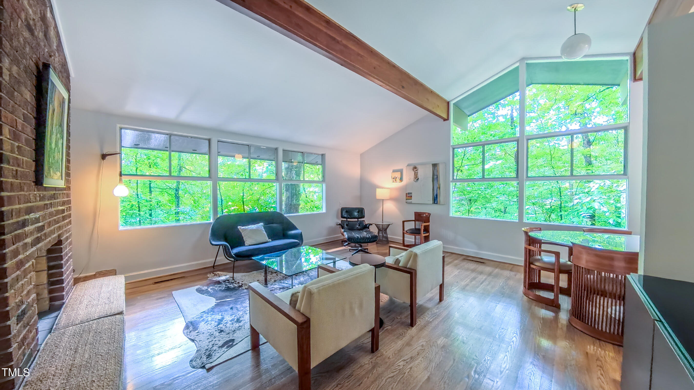 1 Davie Lane