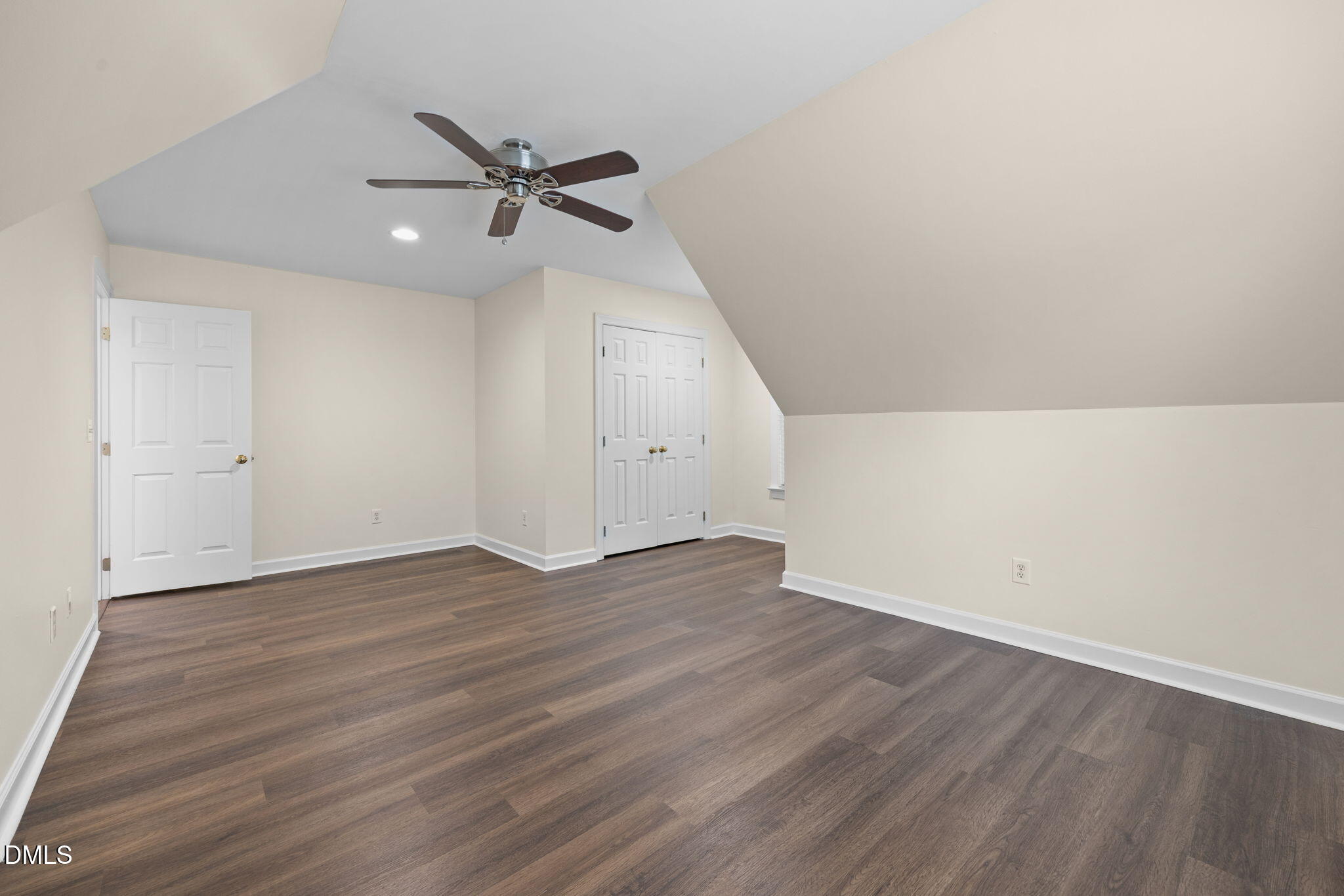302 Sunset Creek Circle