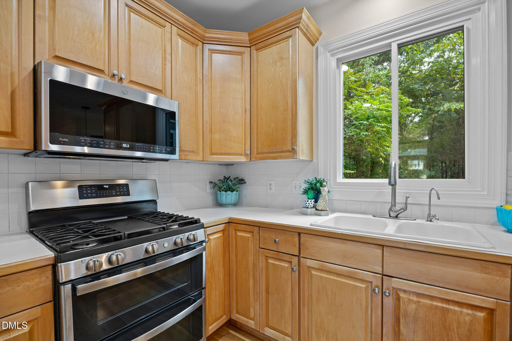 302 Sunset Creek Circle