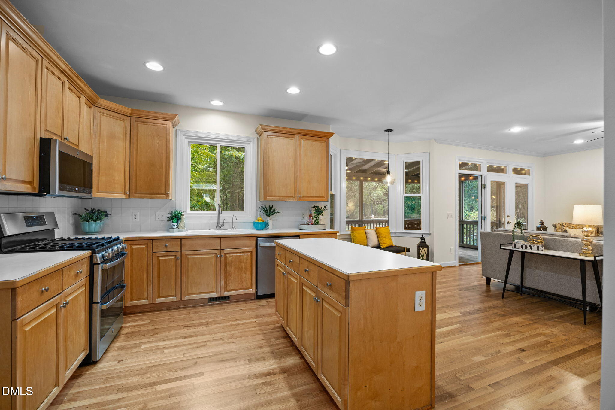 302 Sunset Creek Circle