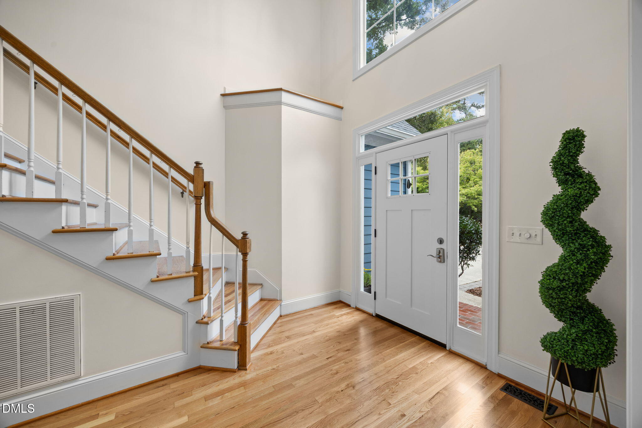 302 Sunset Creek Circle