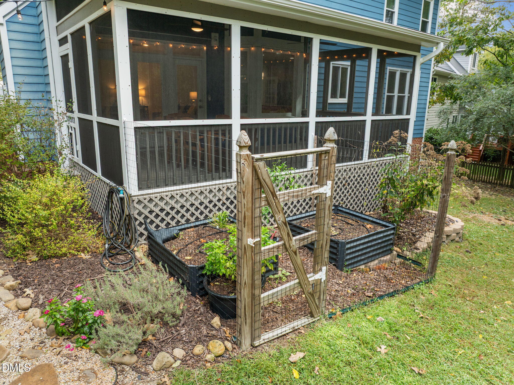 302 Sunset Creek Circle