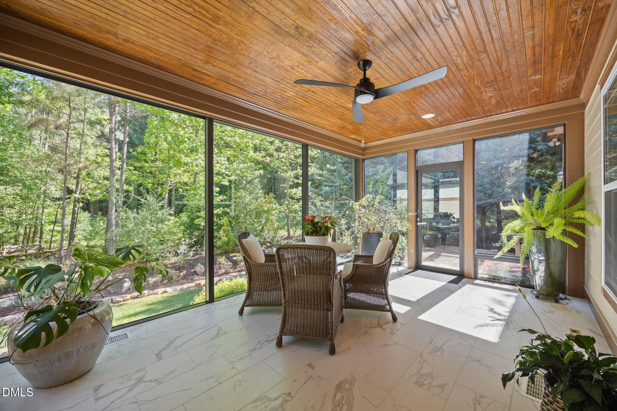 148 Tobacco Road