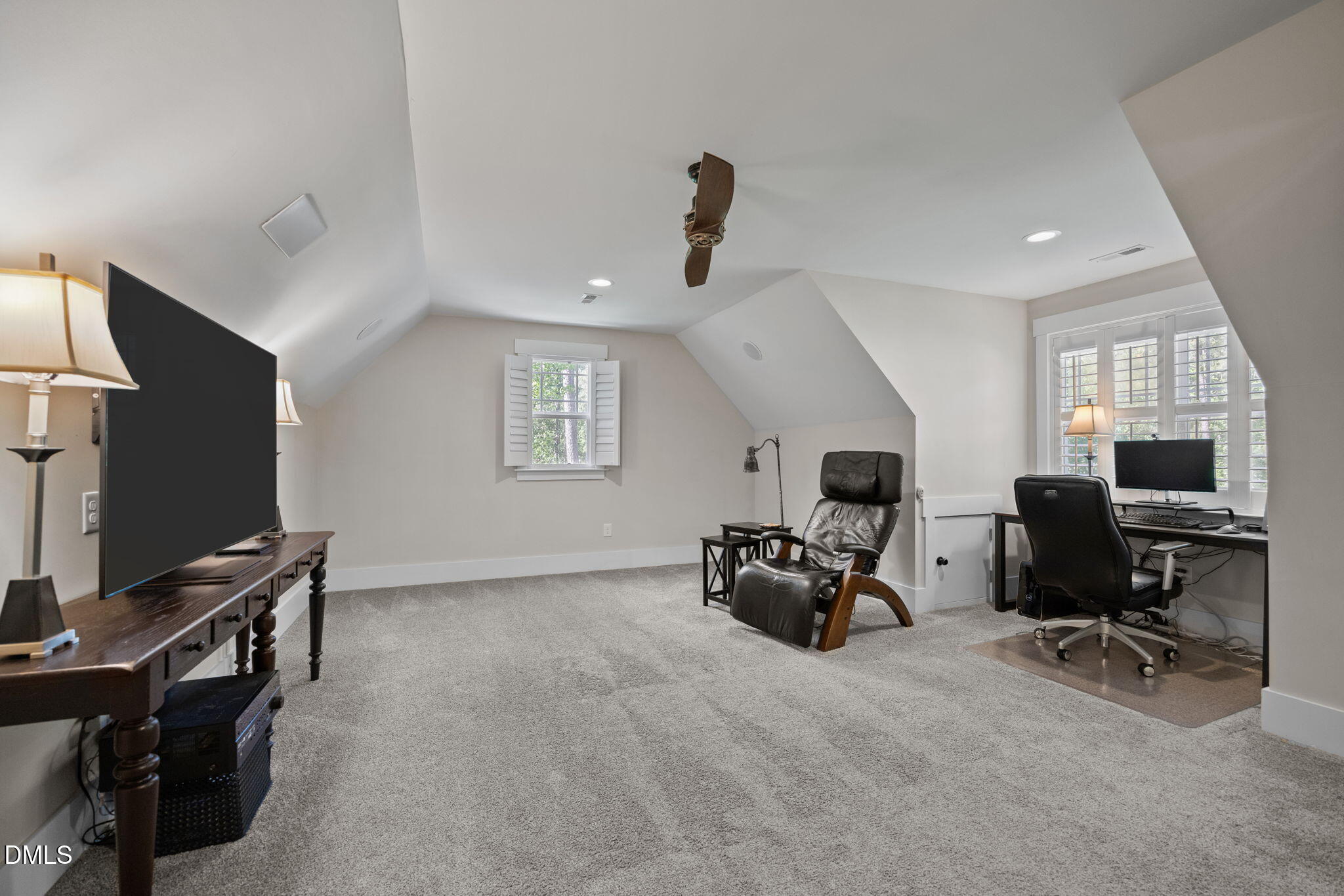 148 Tobacco Road