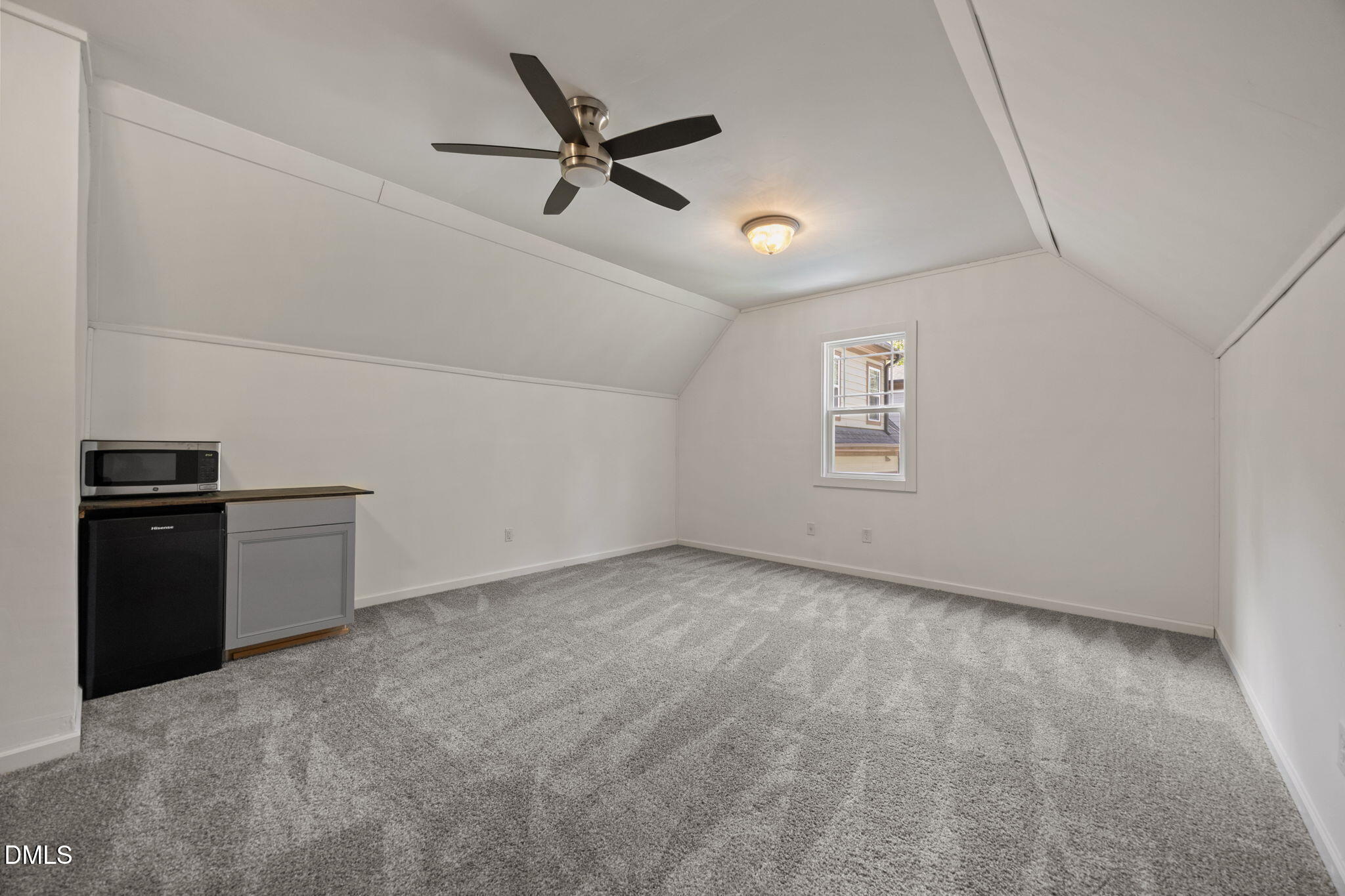148 Tobacco Road