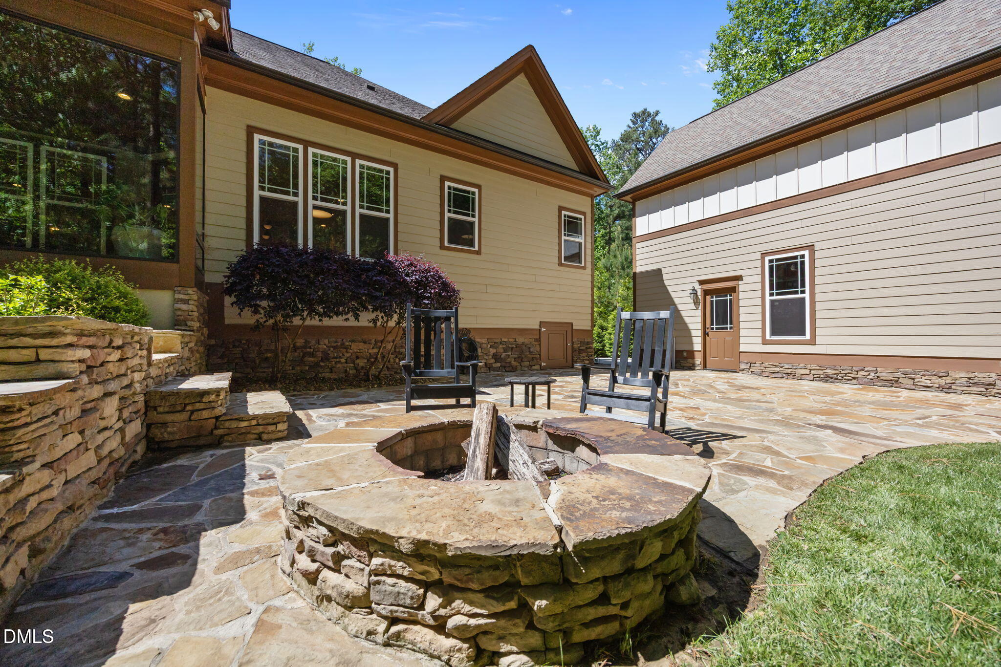 148 Tobacco Road