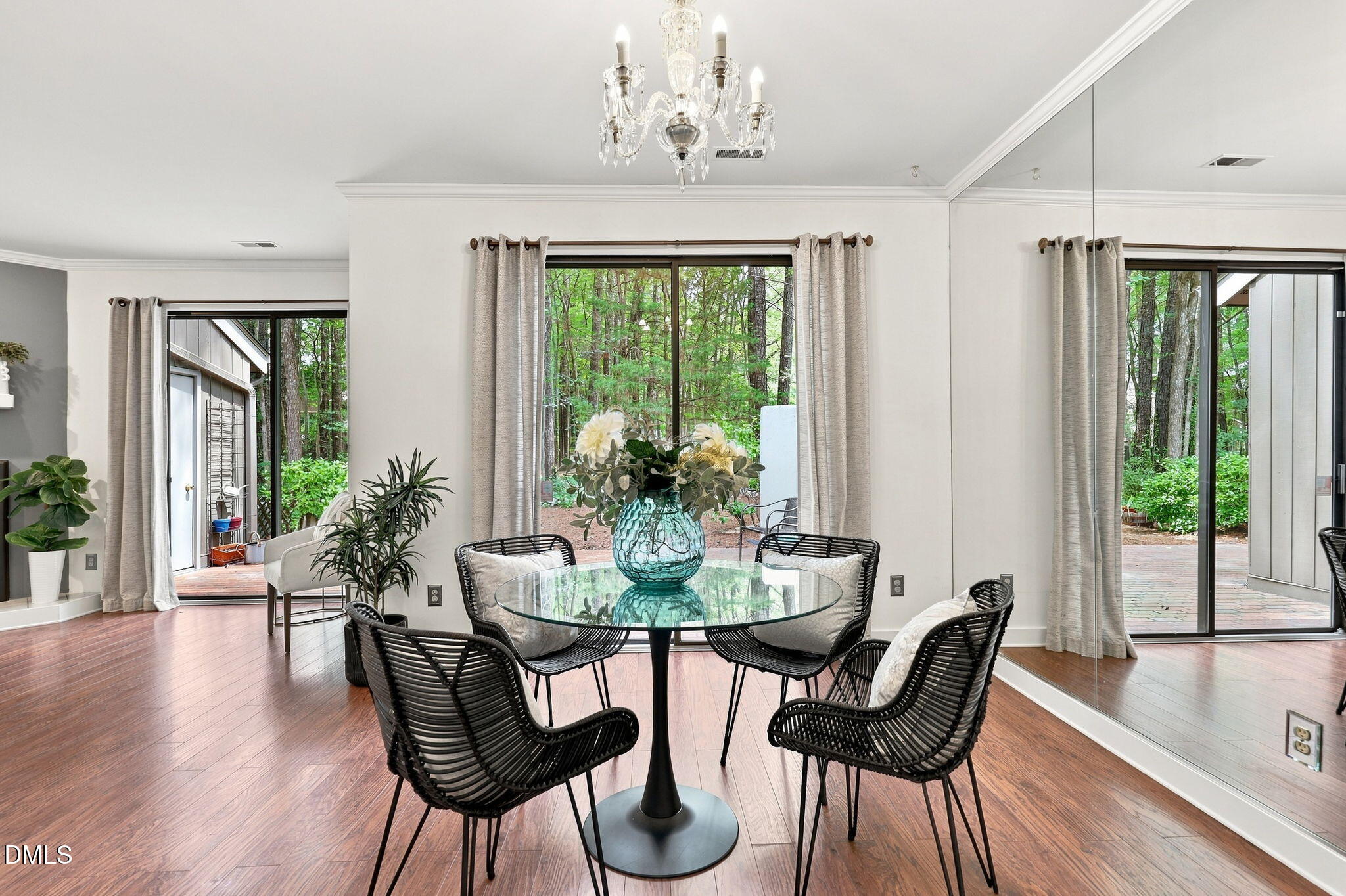 1 Banstead Place