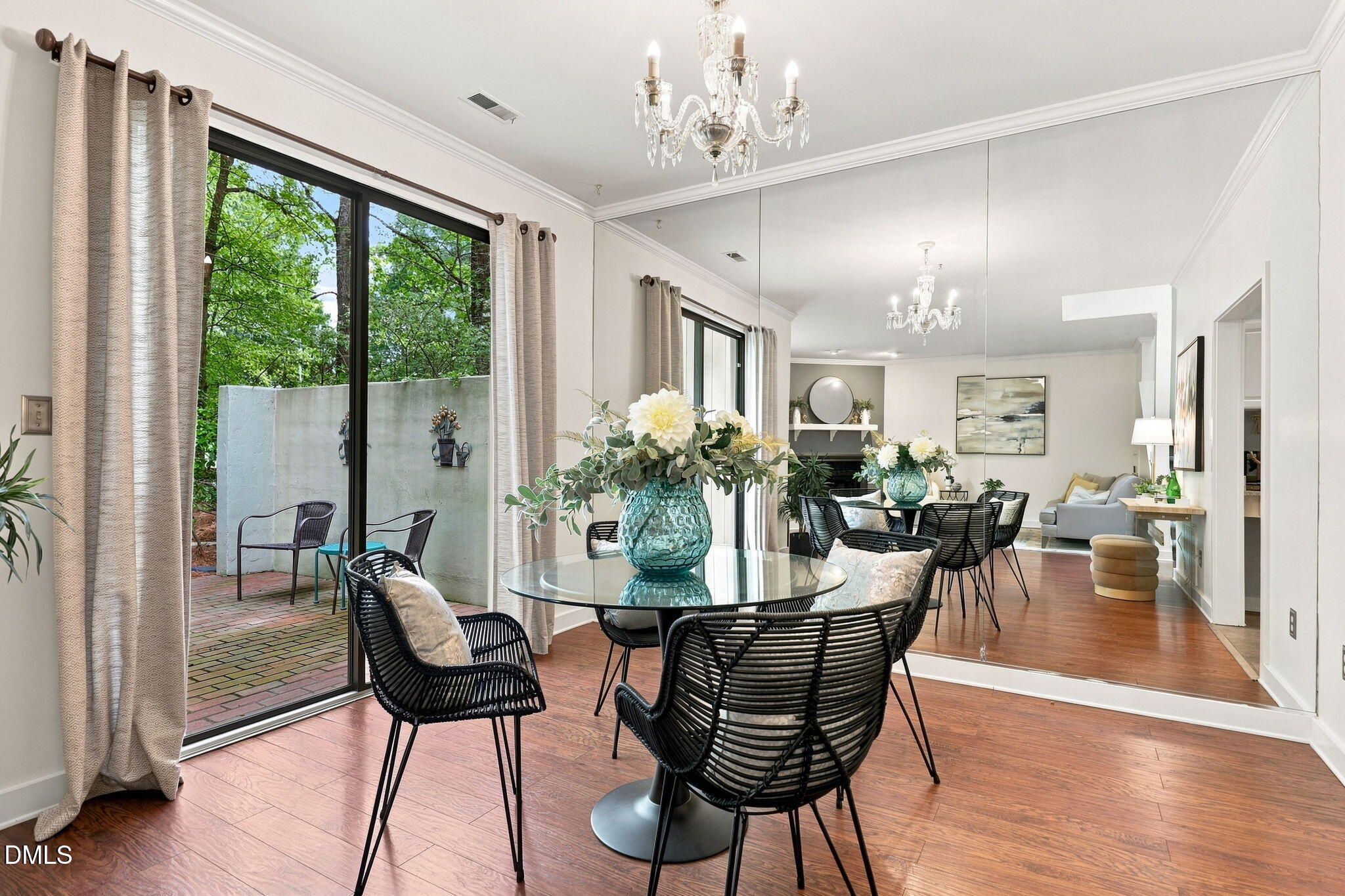 1 Banstead Place