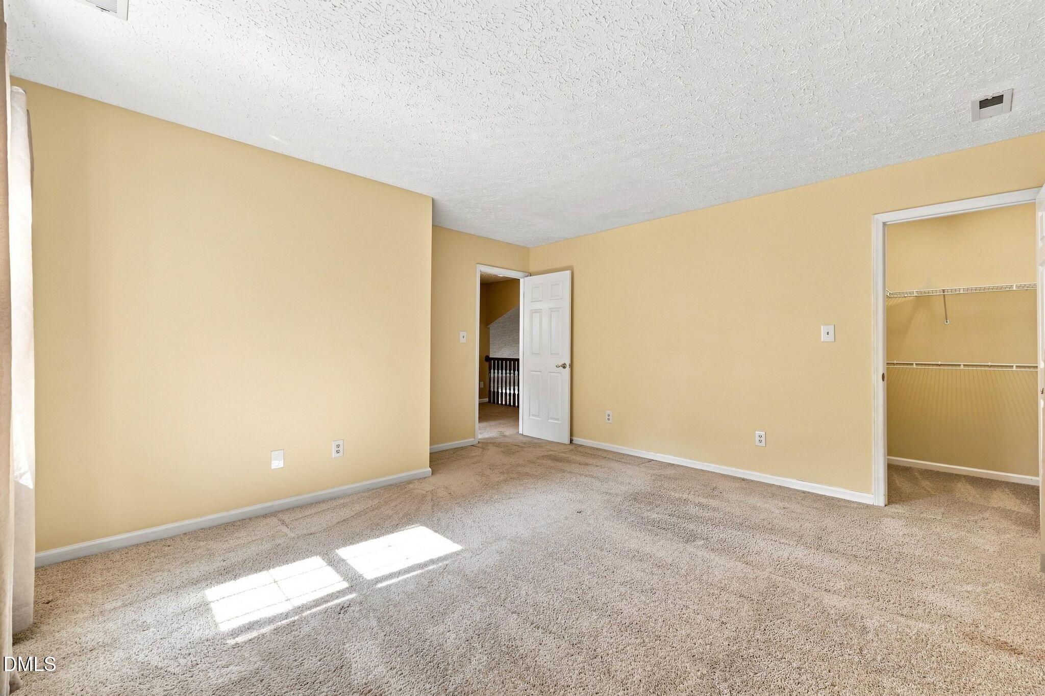5 Wavecrest Court