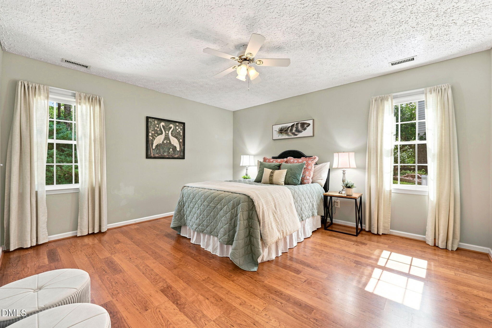 5 Wavecrest Court