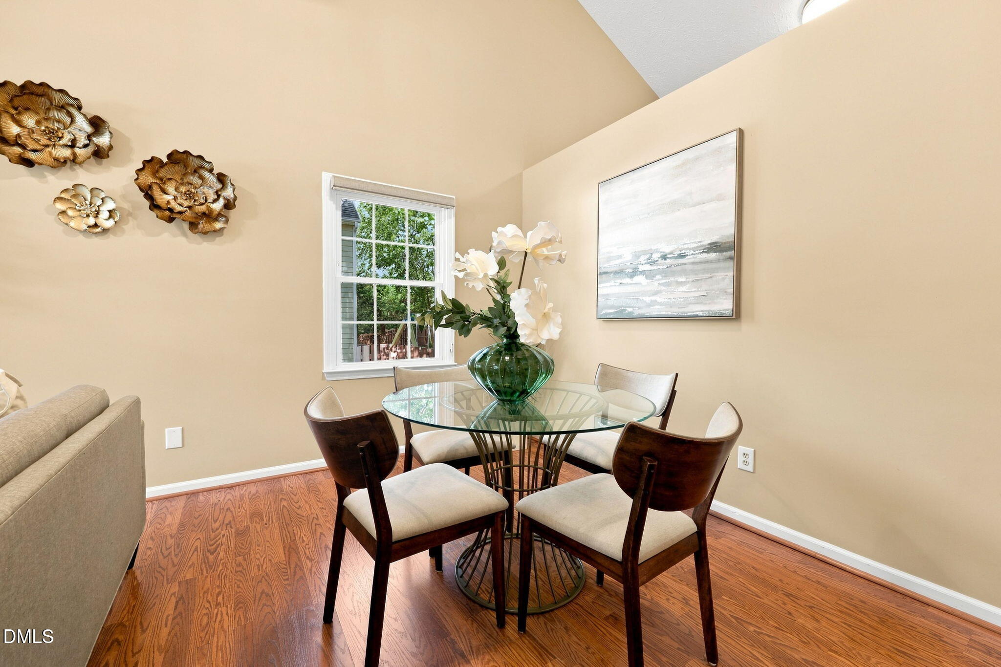 5 Wavecrest Court