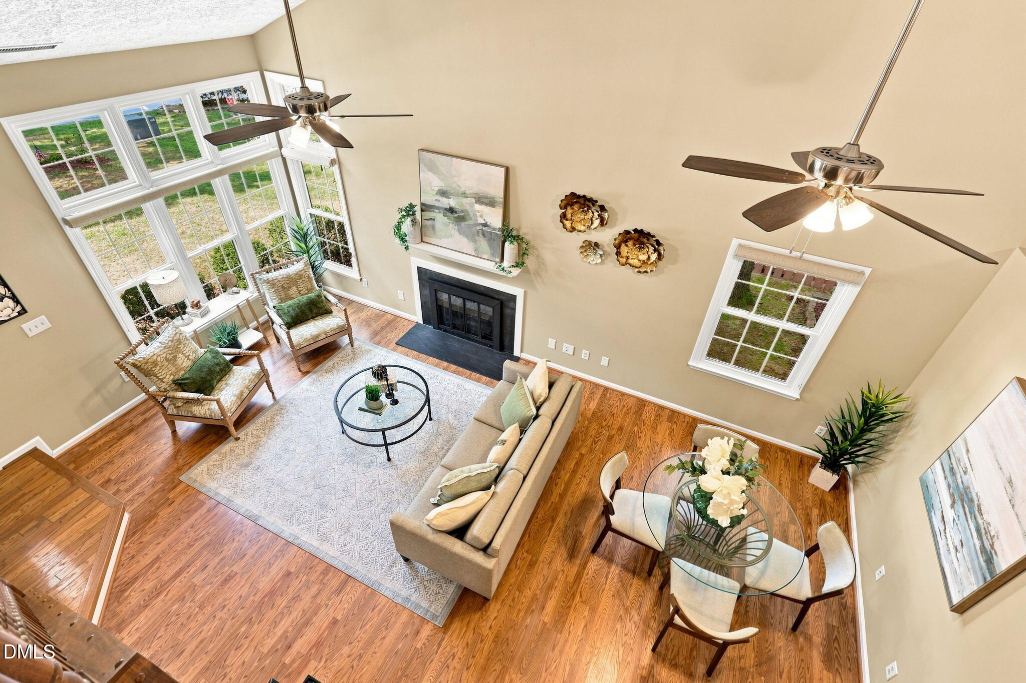 5 Wavecrest Court