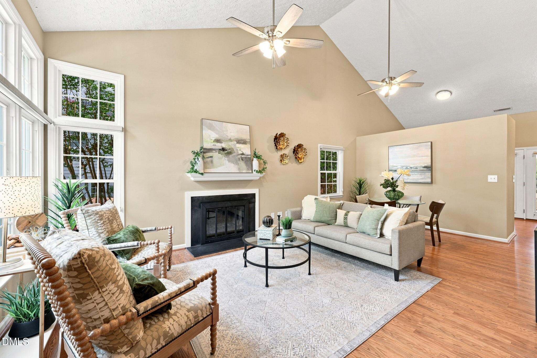 5 Wavecrest Court