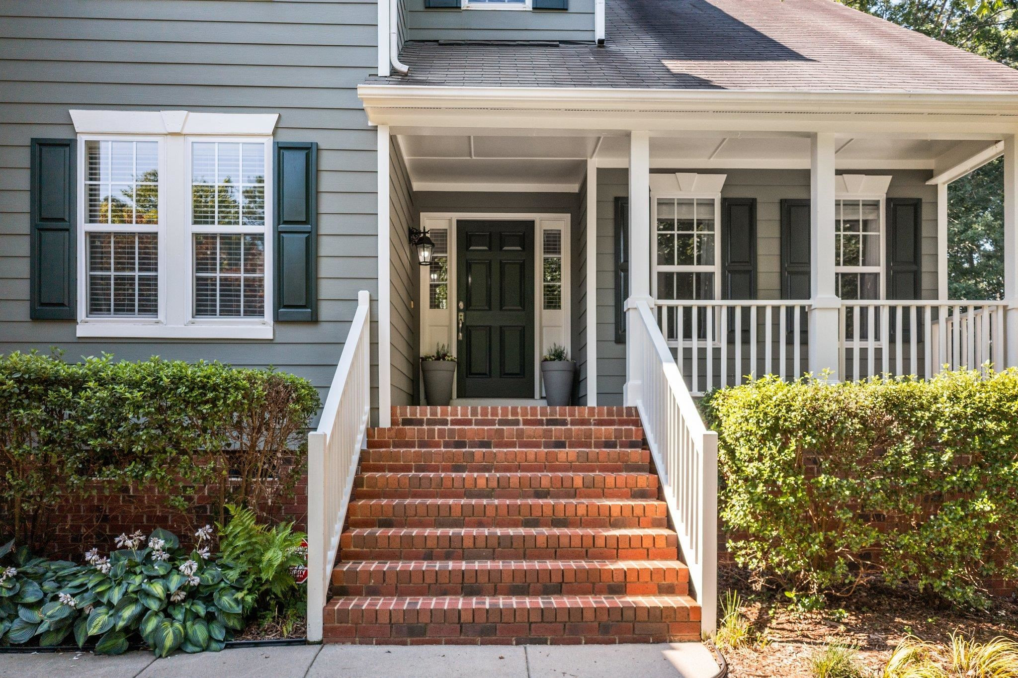 1119 Freshman Drive