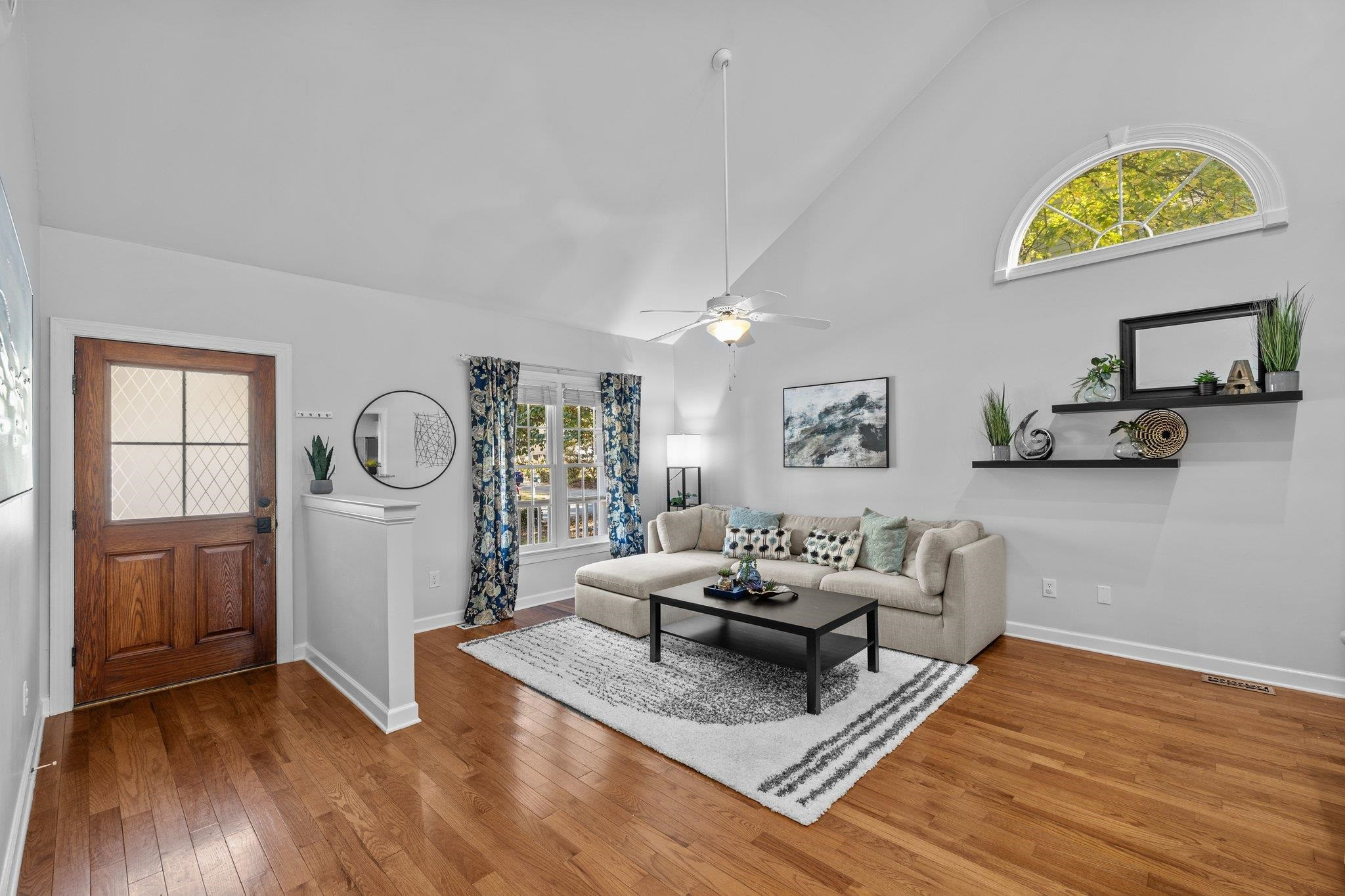 1819 Kelly Glen Drive