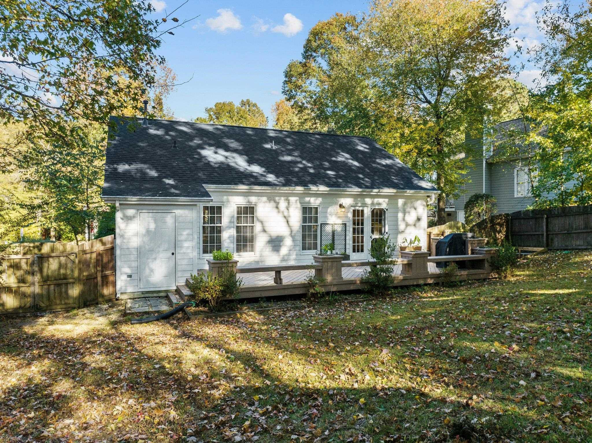 1819 Kelly Glen Drive