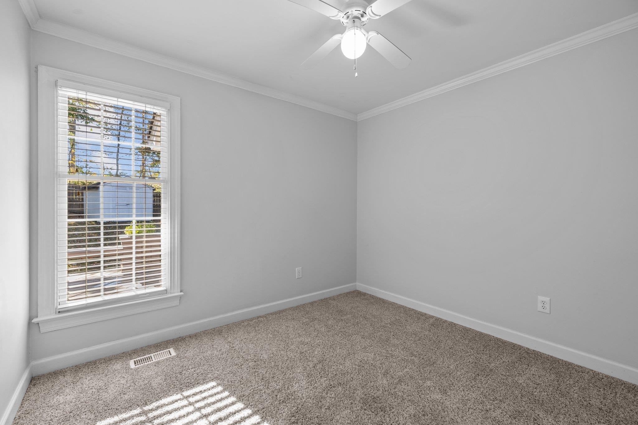 1819 Kelly Glen Drive