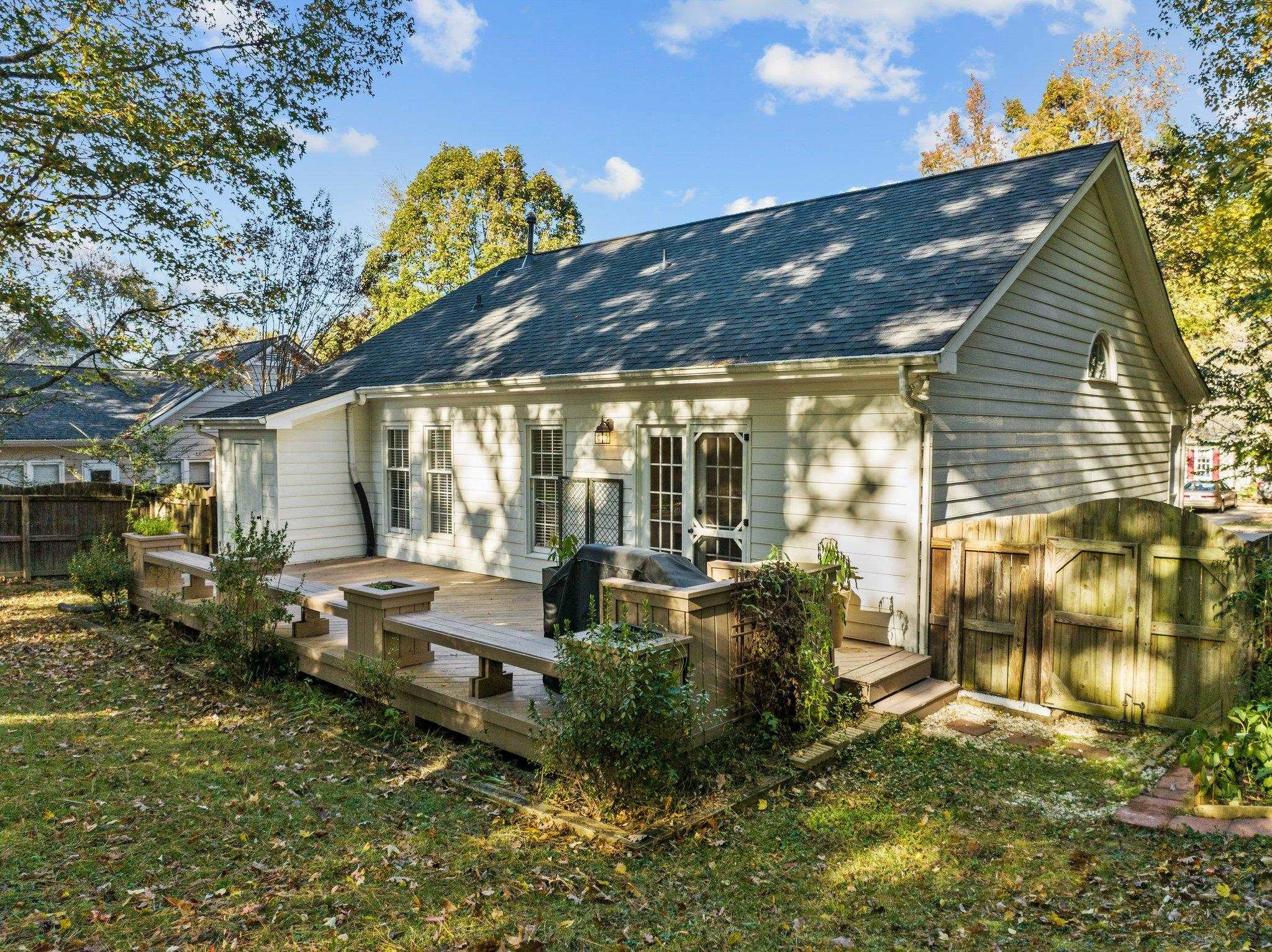 1819 Kelly Glen Drive