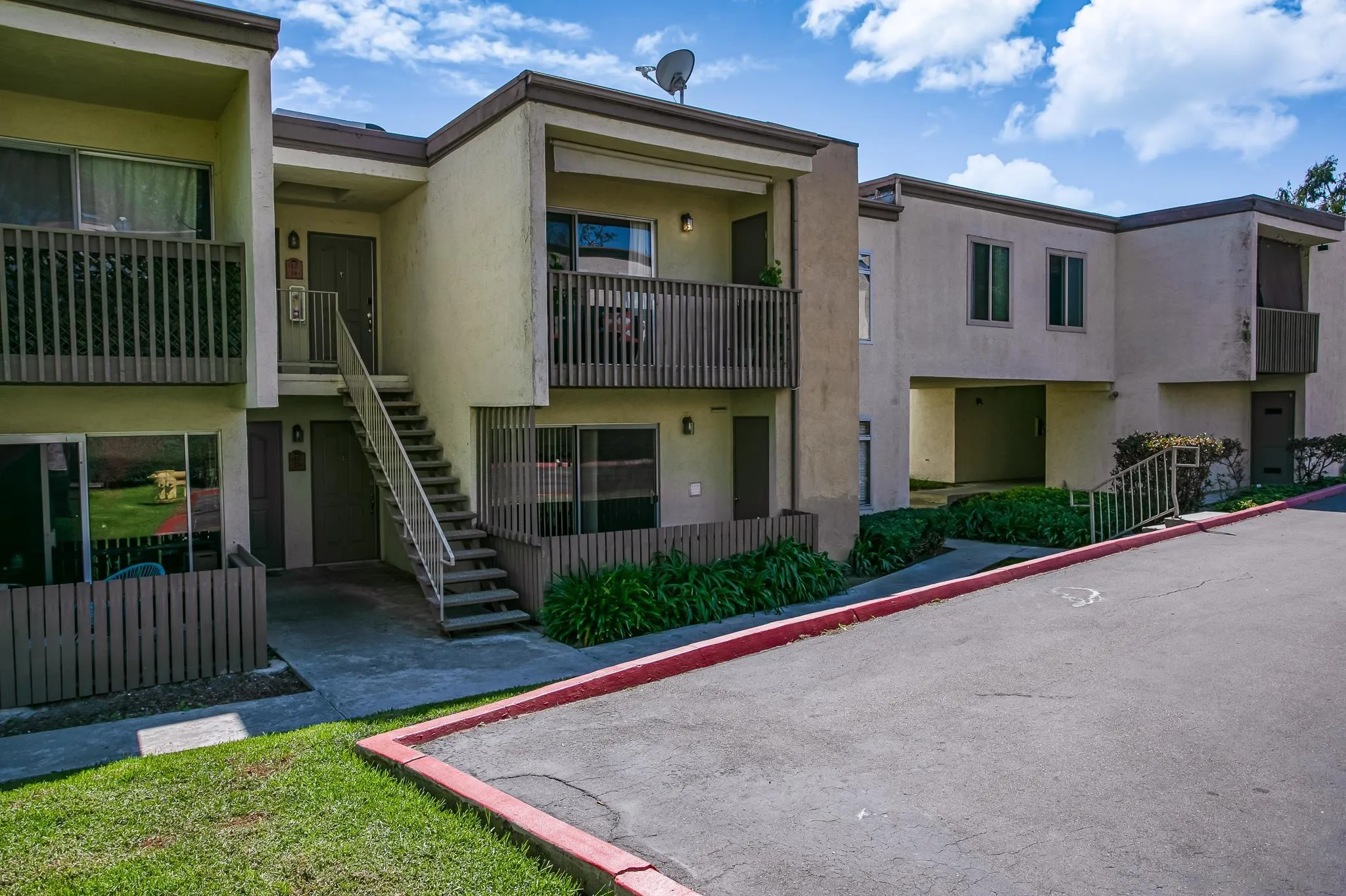 432 Edgehill Ln Unit 14