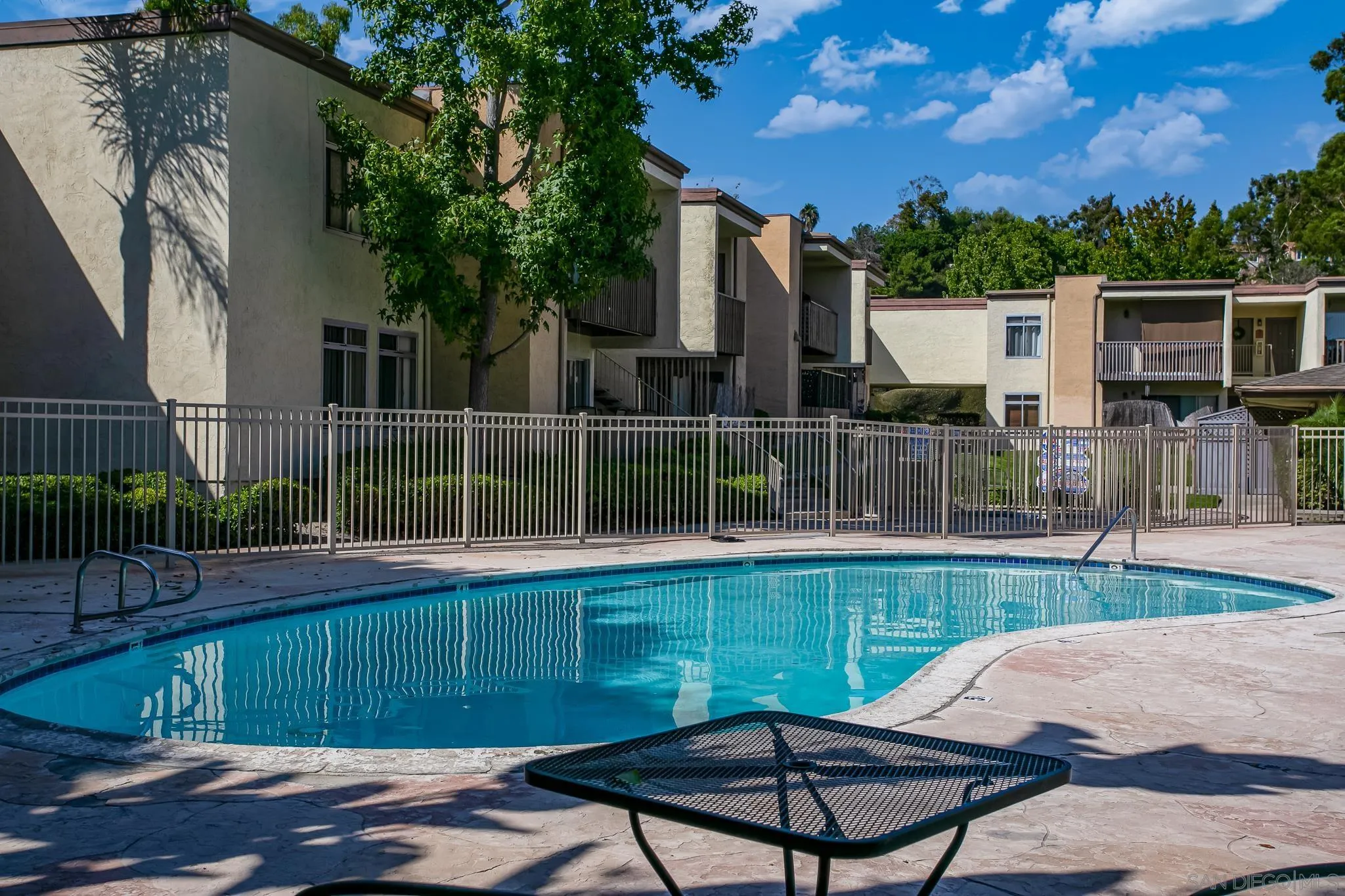 432 Edgehill Ln Unit 14