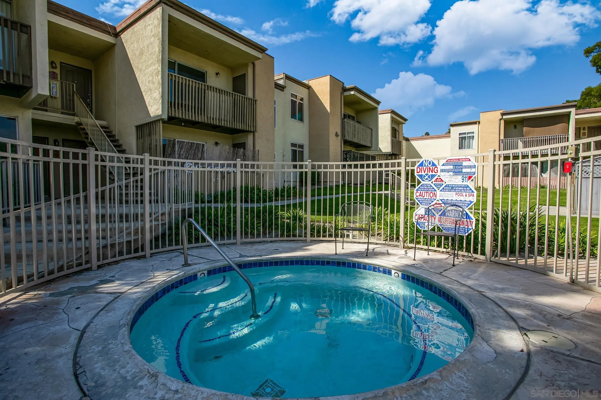 432 Edgehill Ln Unit 14