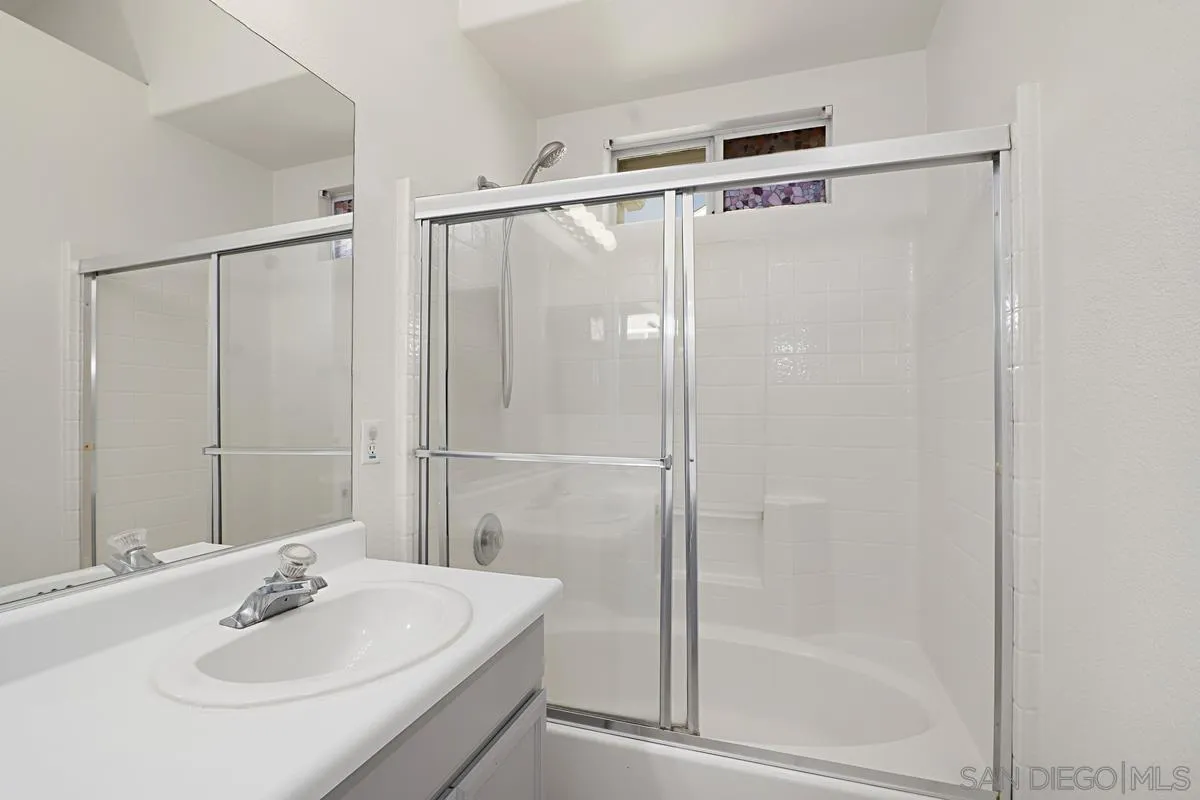 11849 Spruce Run Dr Unit B