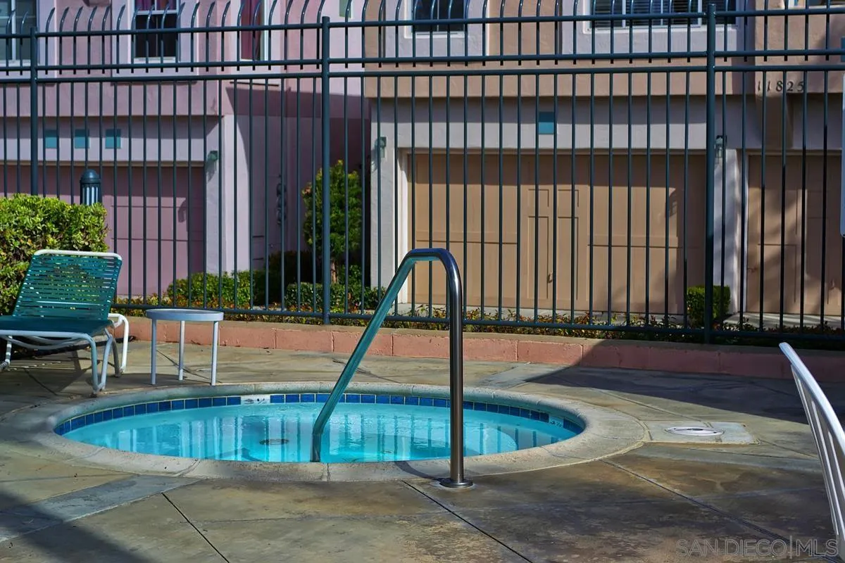 11849 Spruce Run Dr Unit B