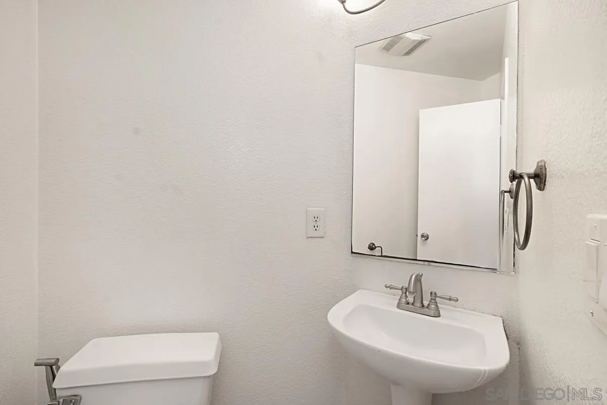 11849 Spruce Run Dr Unit B