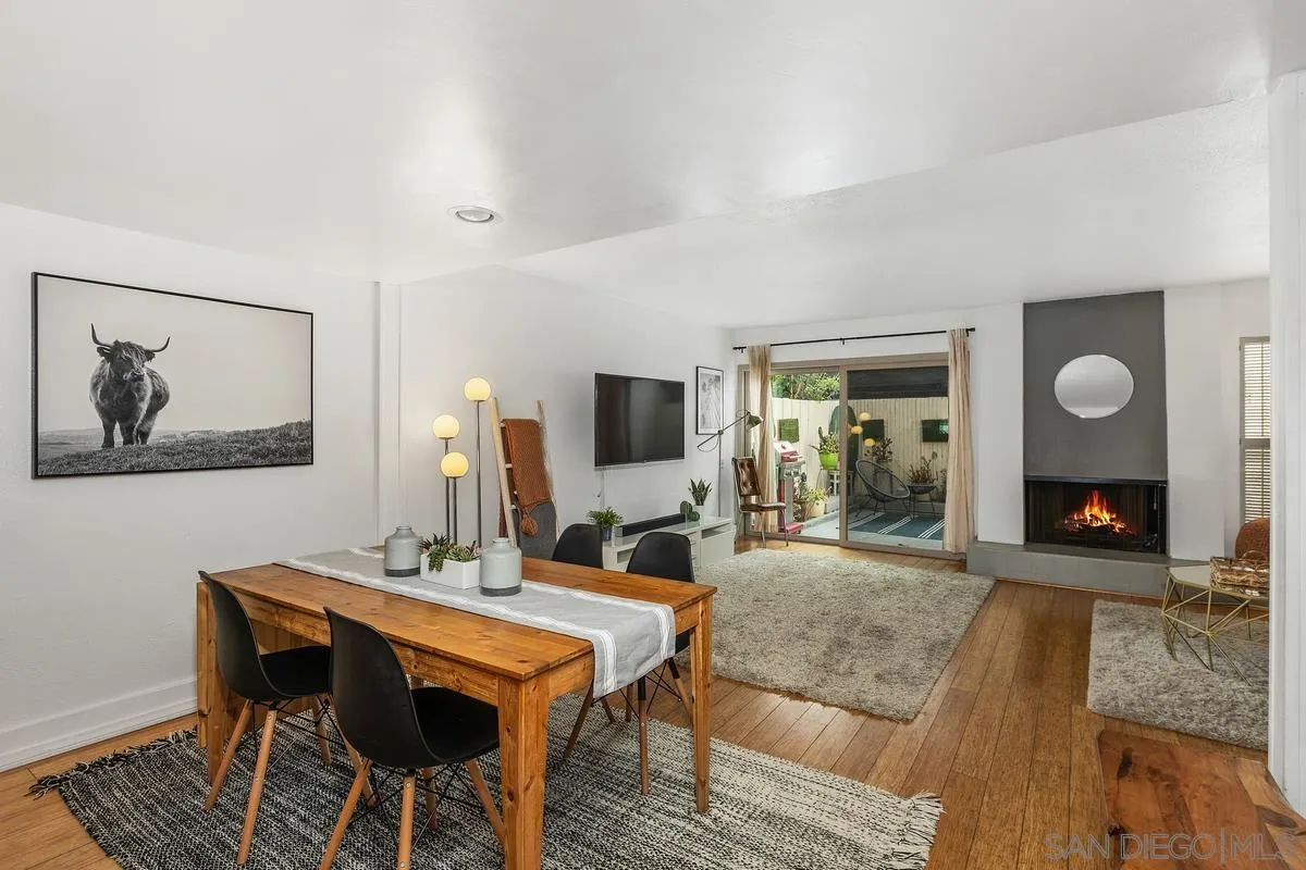 3290 Loma Riviera Dr.