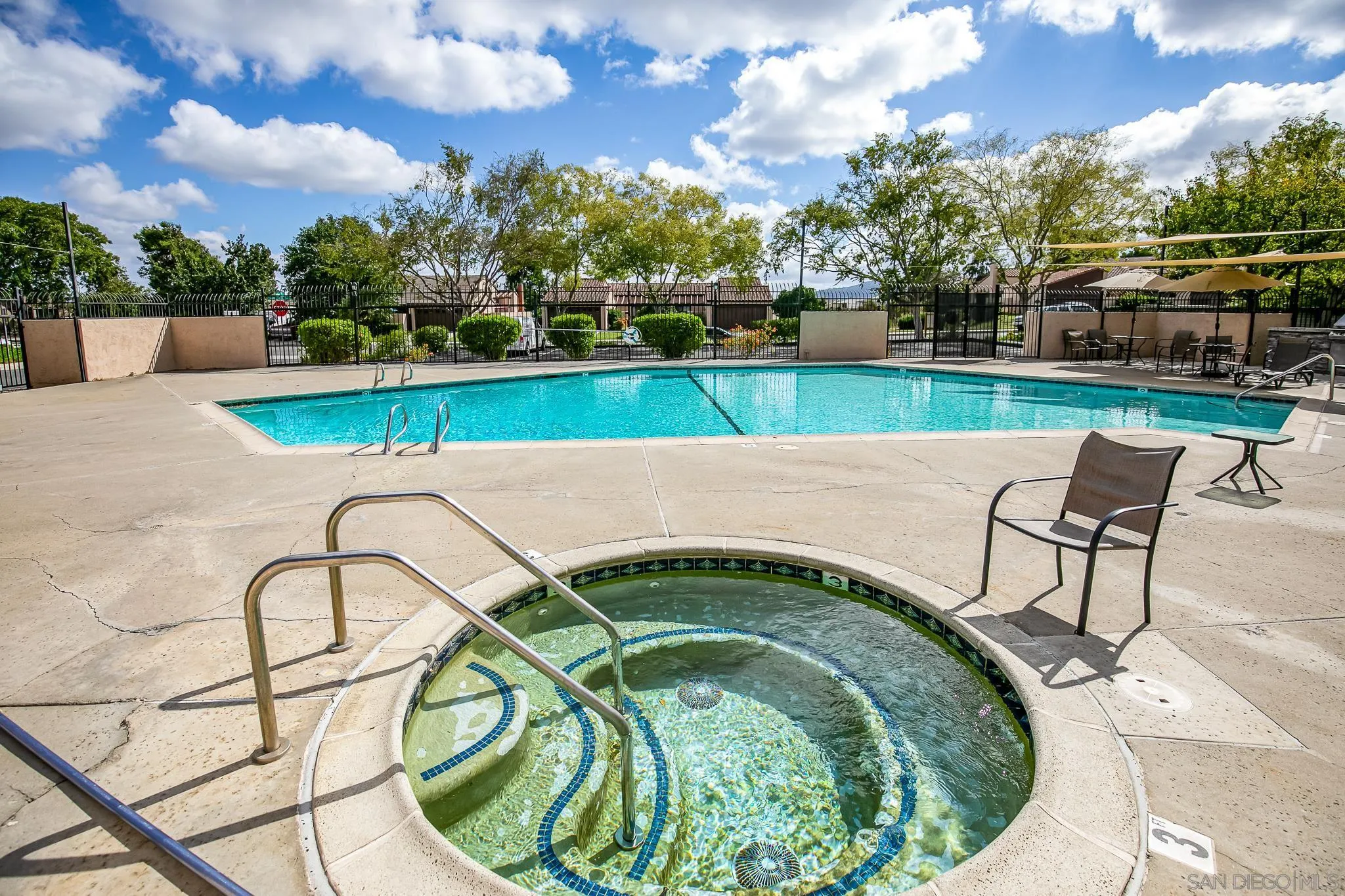 2051 Golden Circle Dr