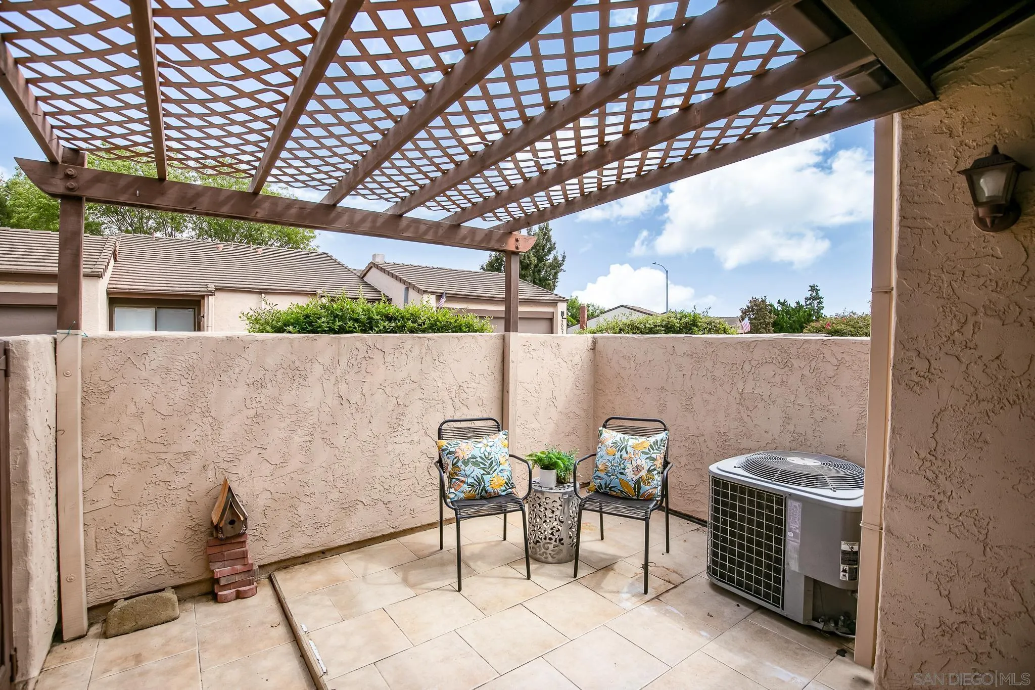 2051 Golden Circle Dr