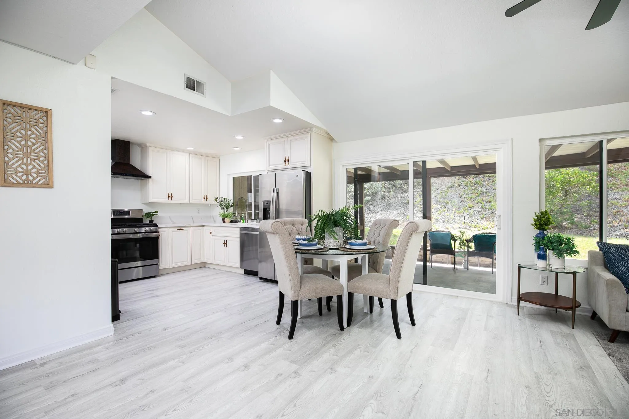 2051 Golden Circle Dr