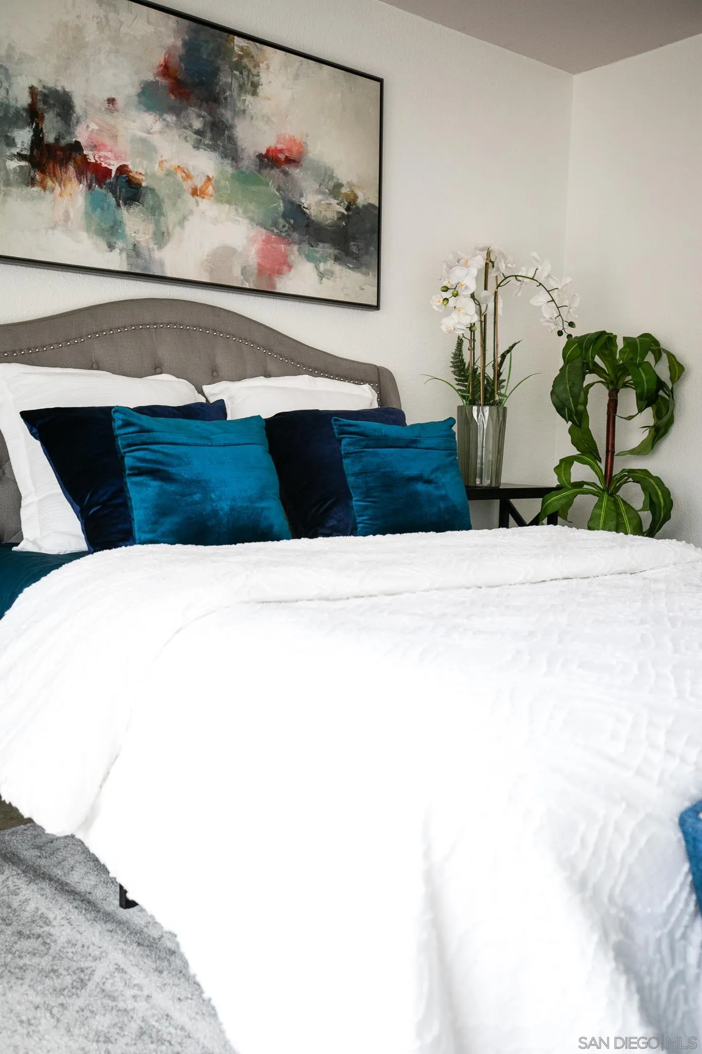 2051 Golden Circle Dr