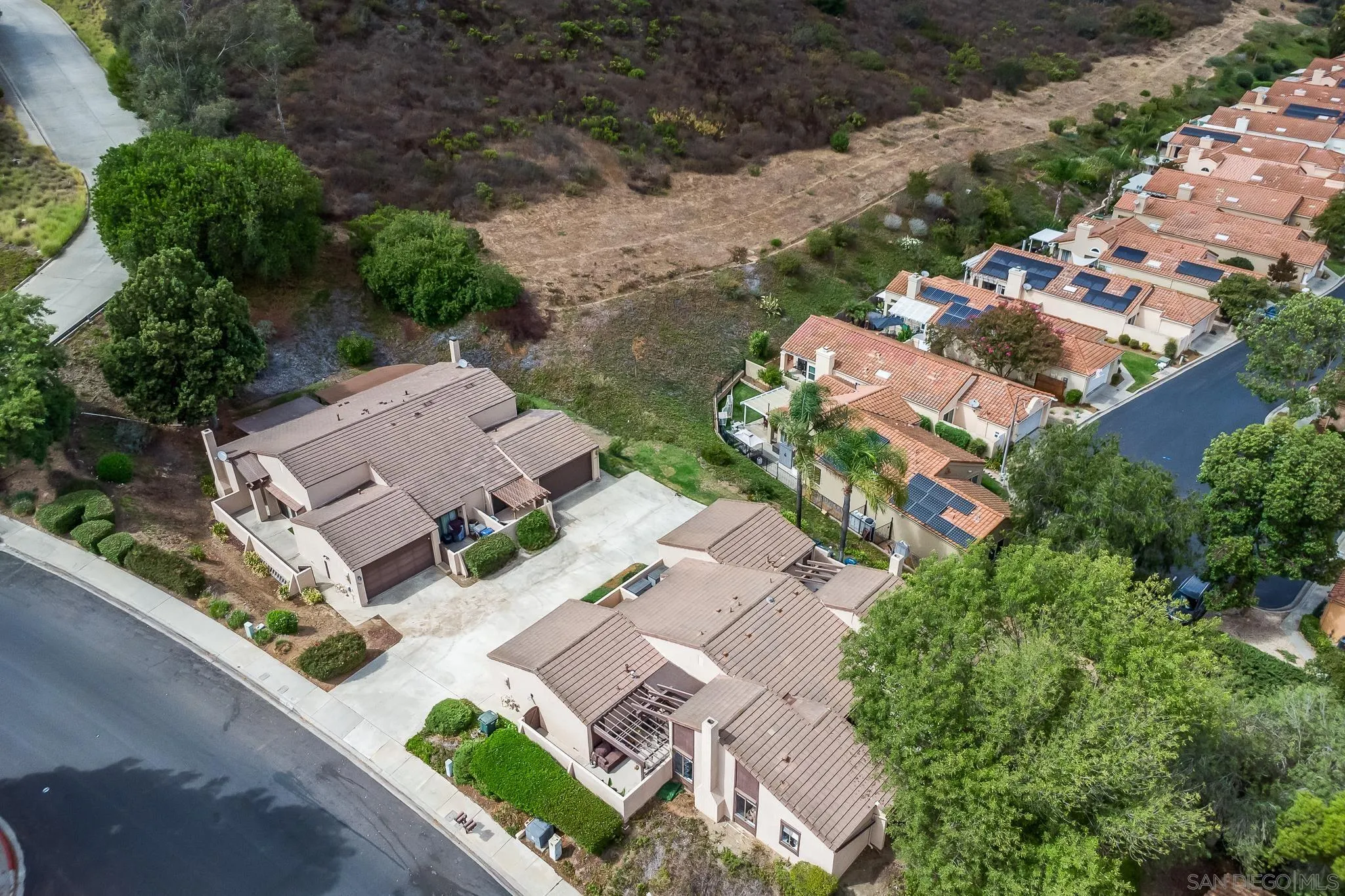 2051 Golden Circle Dr