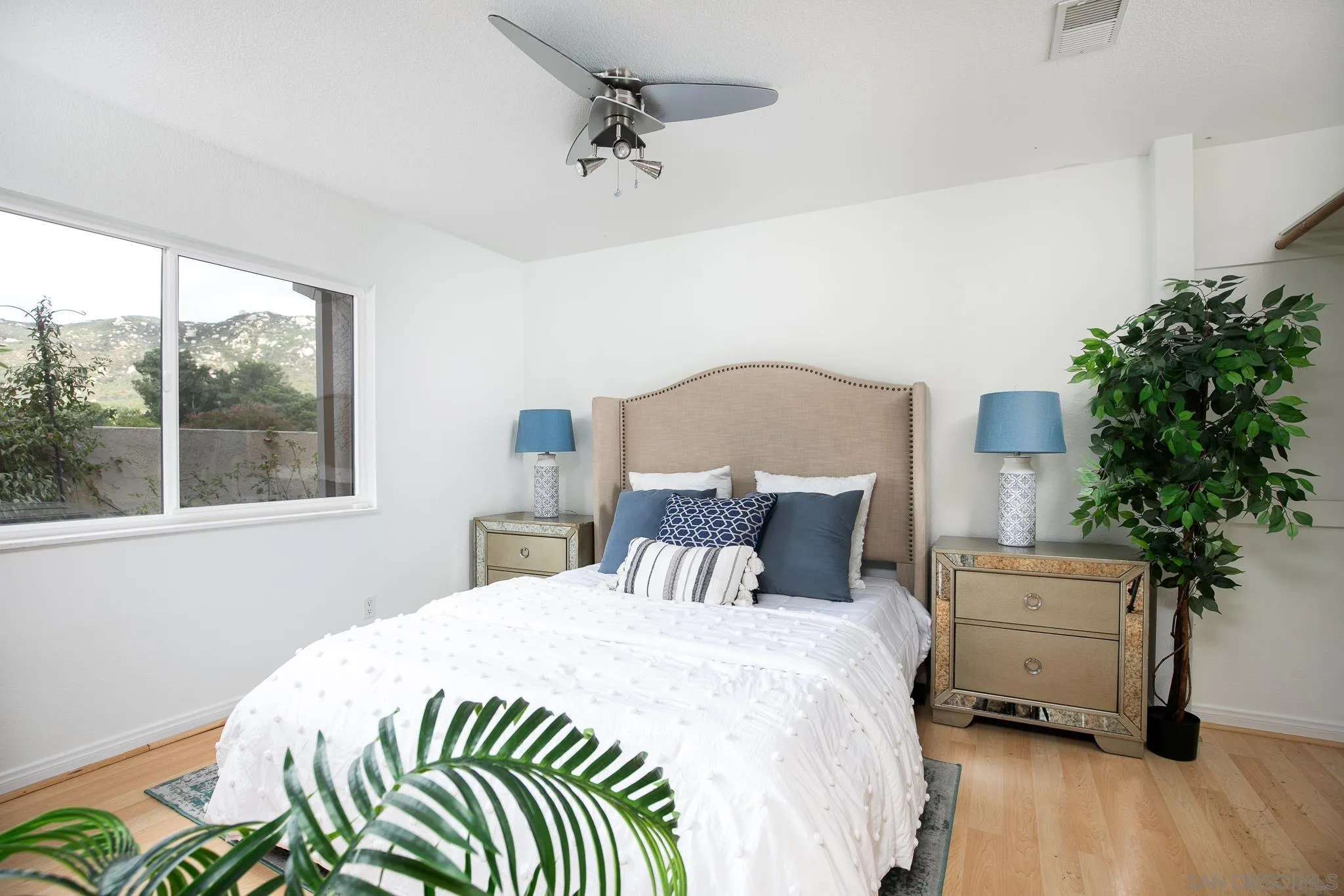 2051 Golden Circle Dr