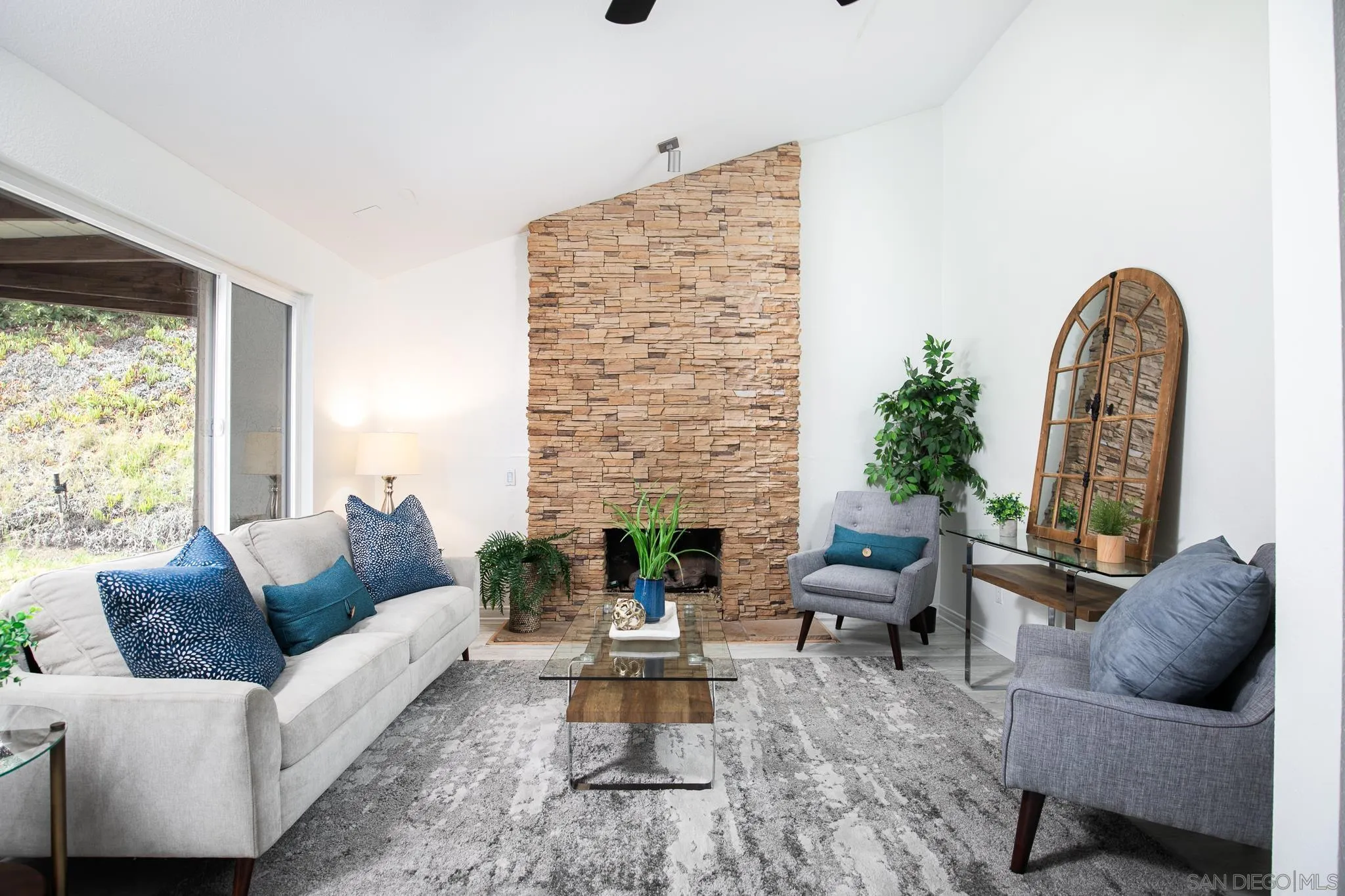 2051 Golden Circle Dr