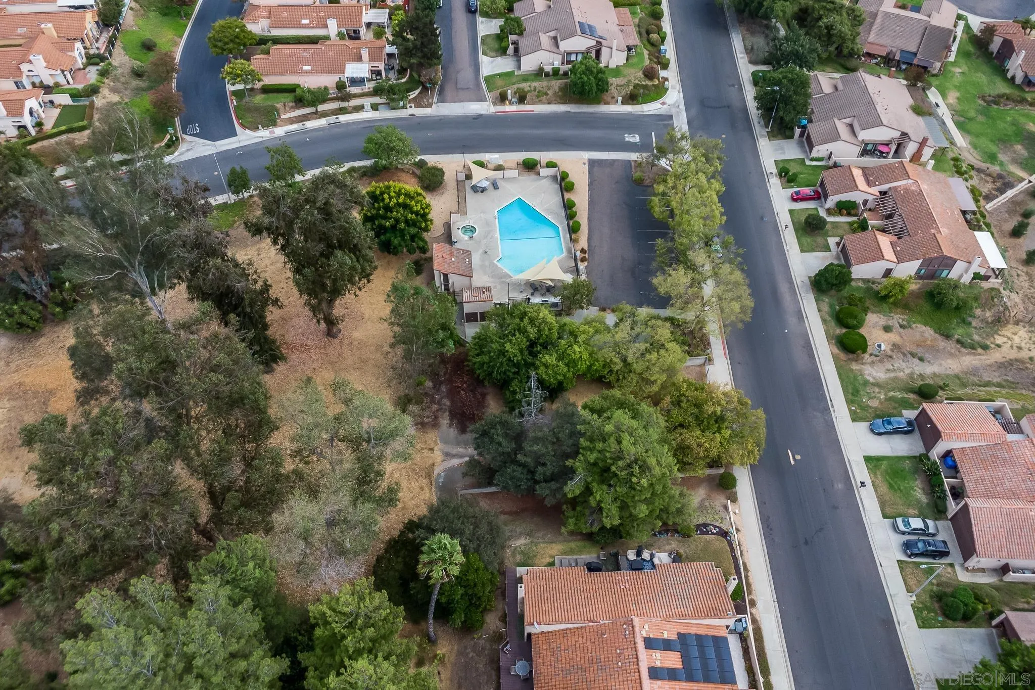 2051 Golden Circle Dr