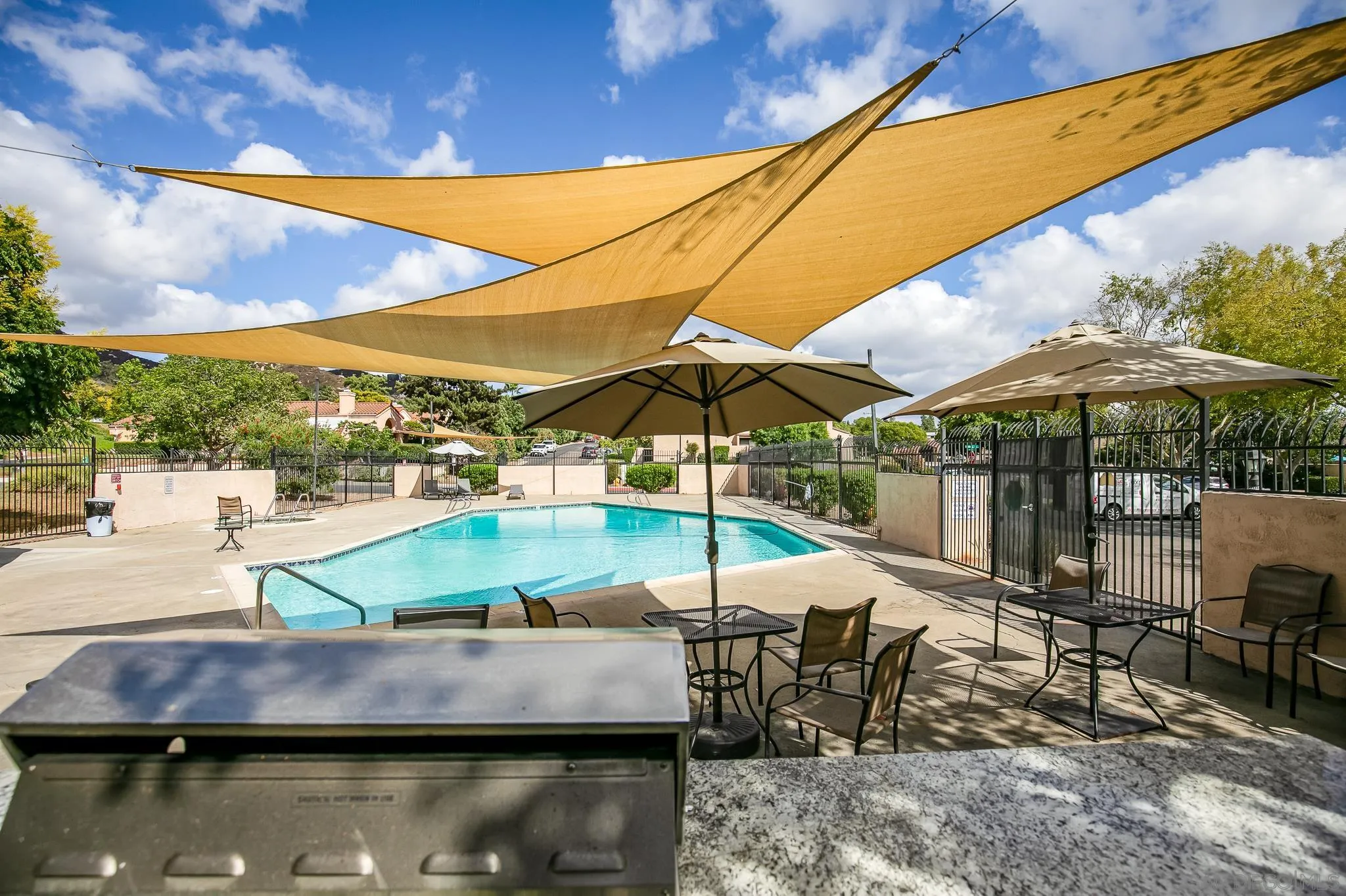 2051 Golden Circle Dr