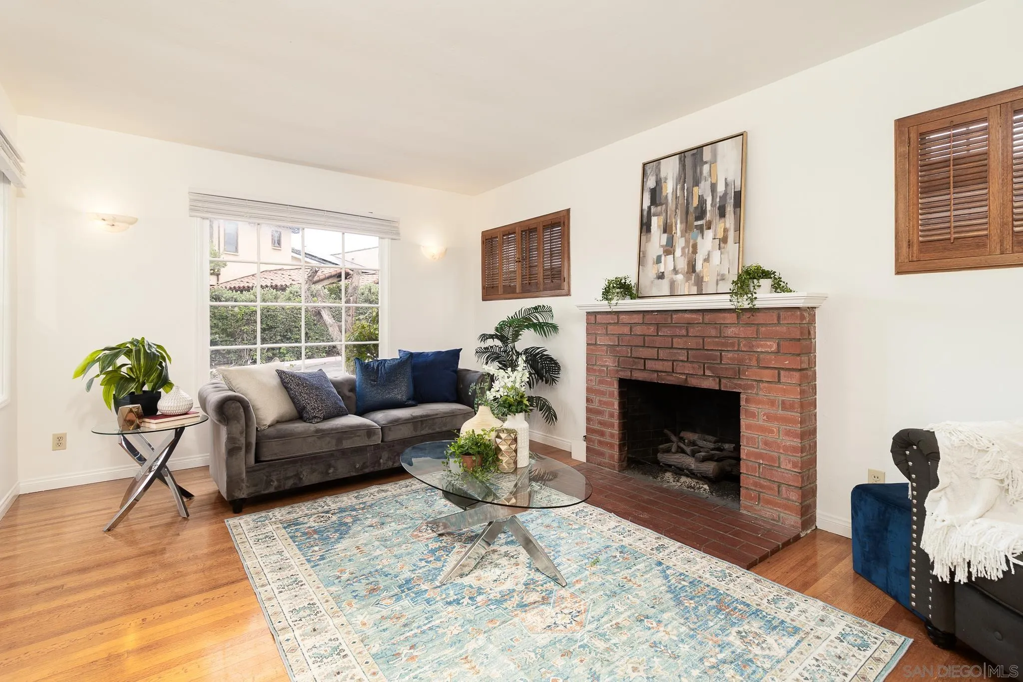 751 Bellevue Pl