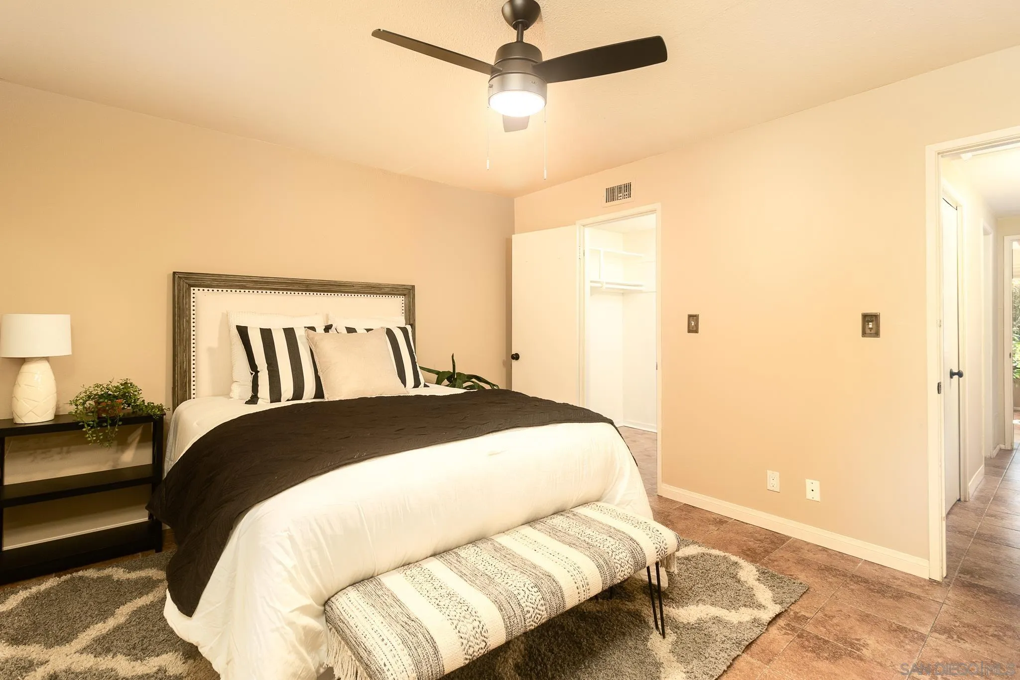 1888 Fairway Park Unit B