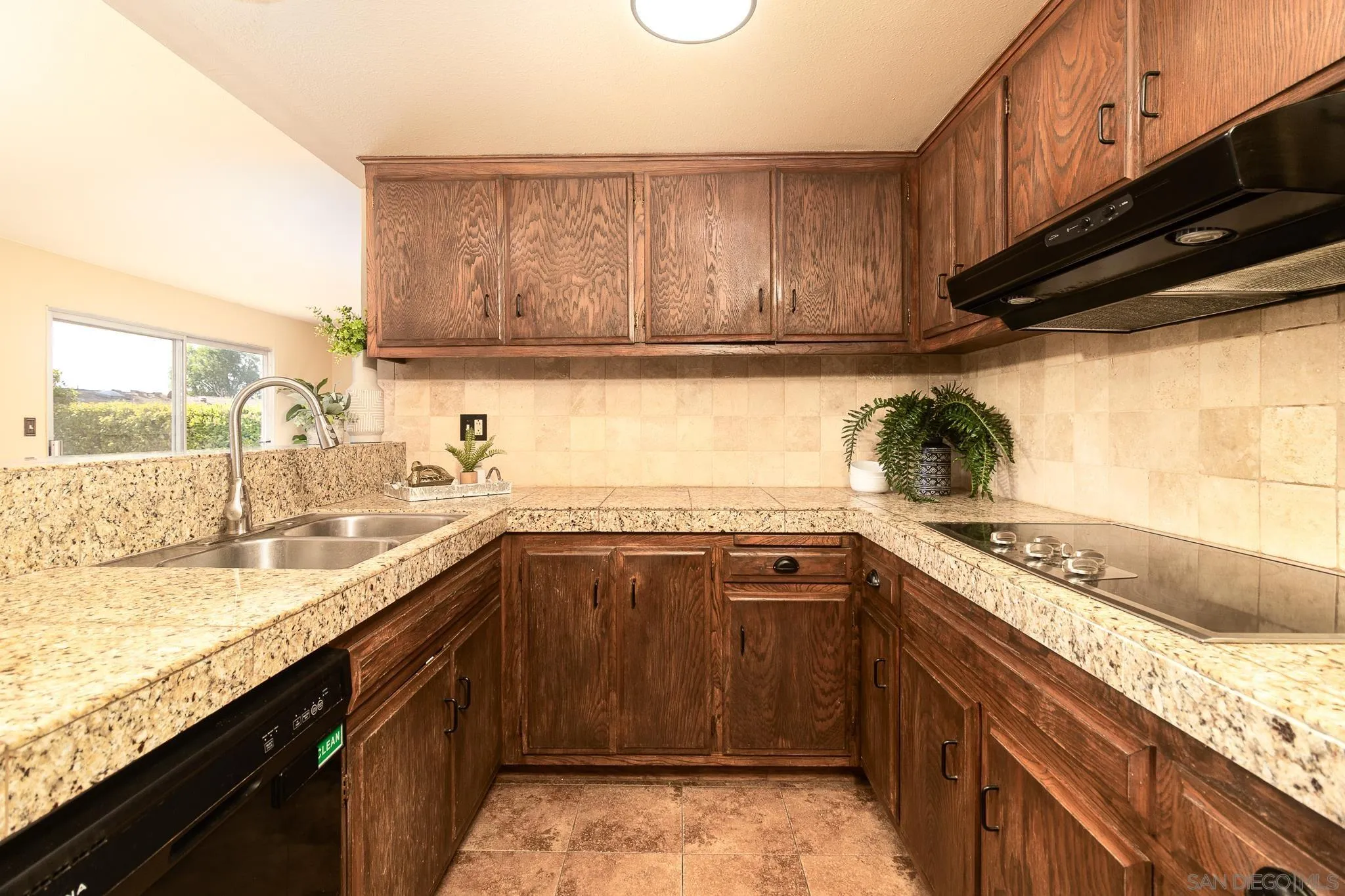 1888 Fairway Park Unit B