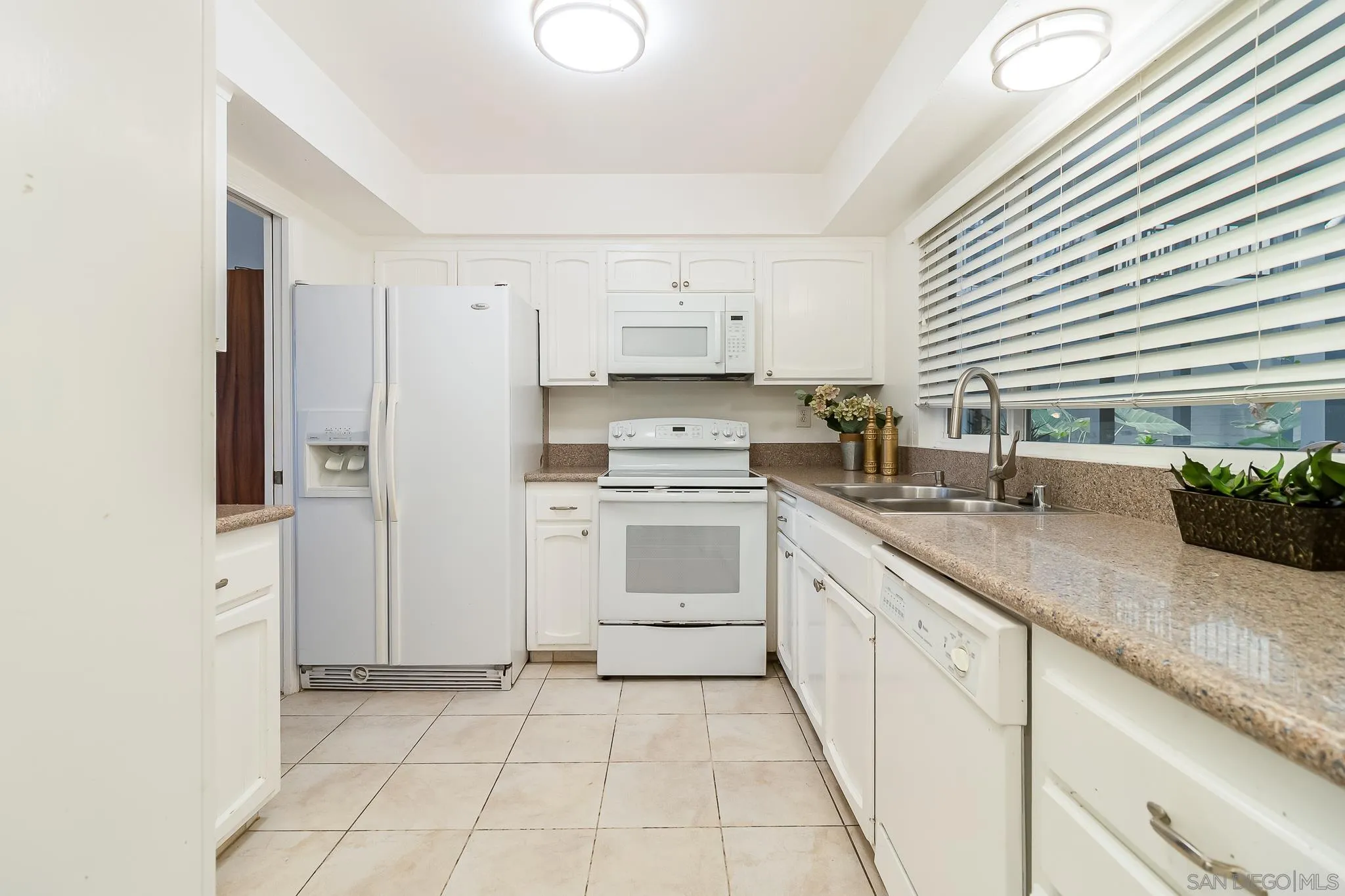 3606 Vista Rey Unit 16