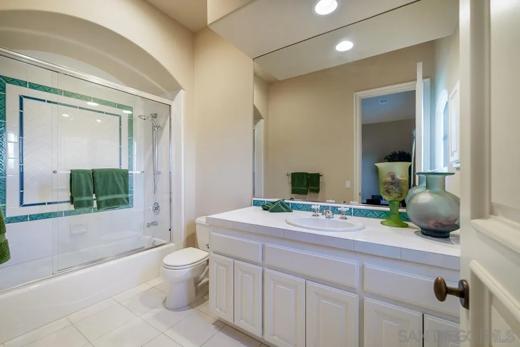 13752 Paseo Valle Alto