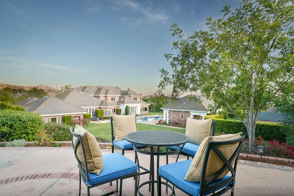 13752 Paseo Valle Alto