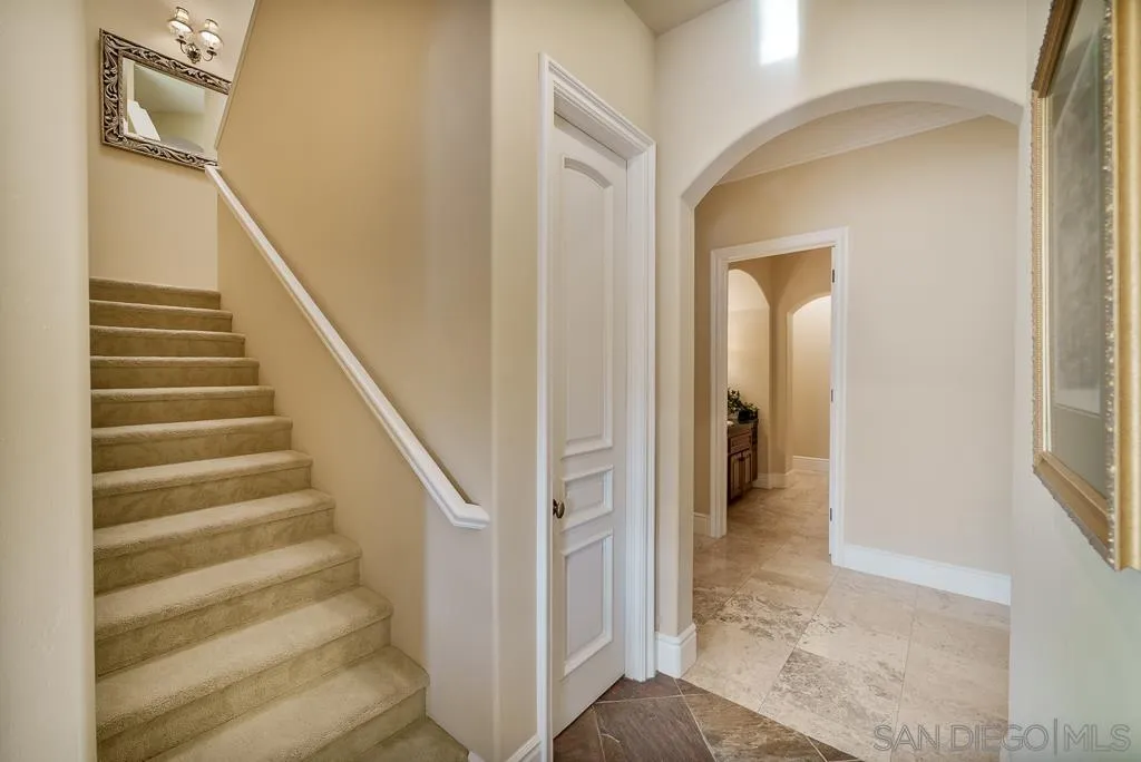 13752 Paseo Valle Alto