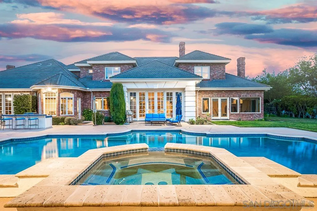 13752 Paseo Valle Alto